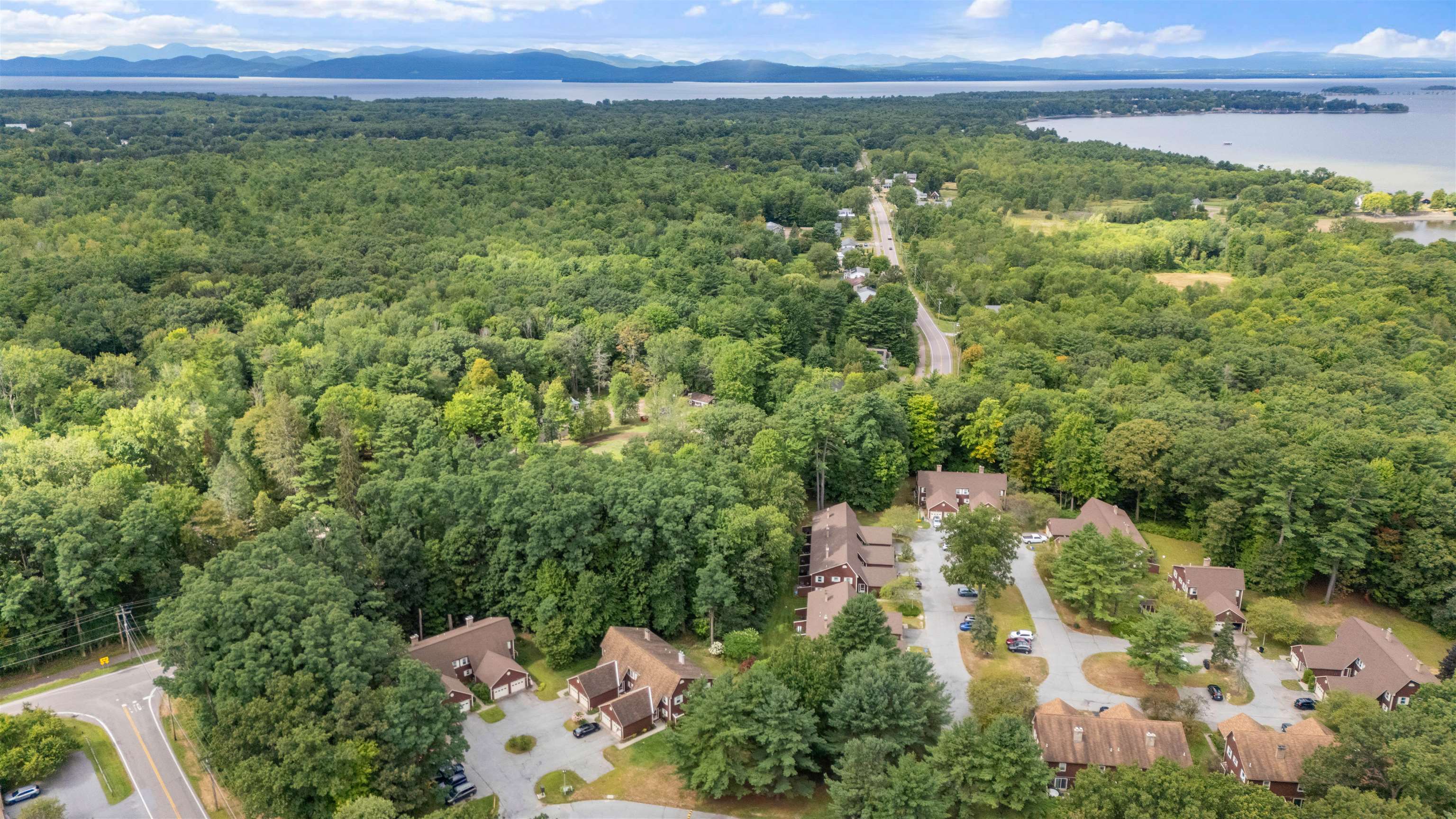 25 Woodbine by the Lake Unit: 4