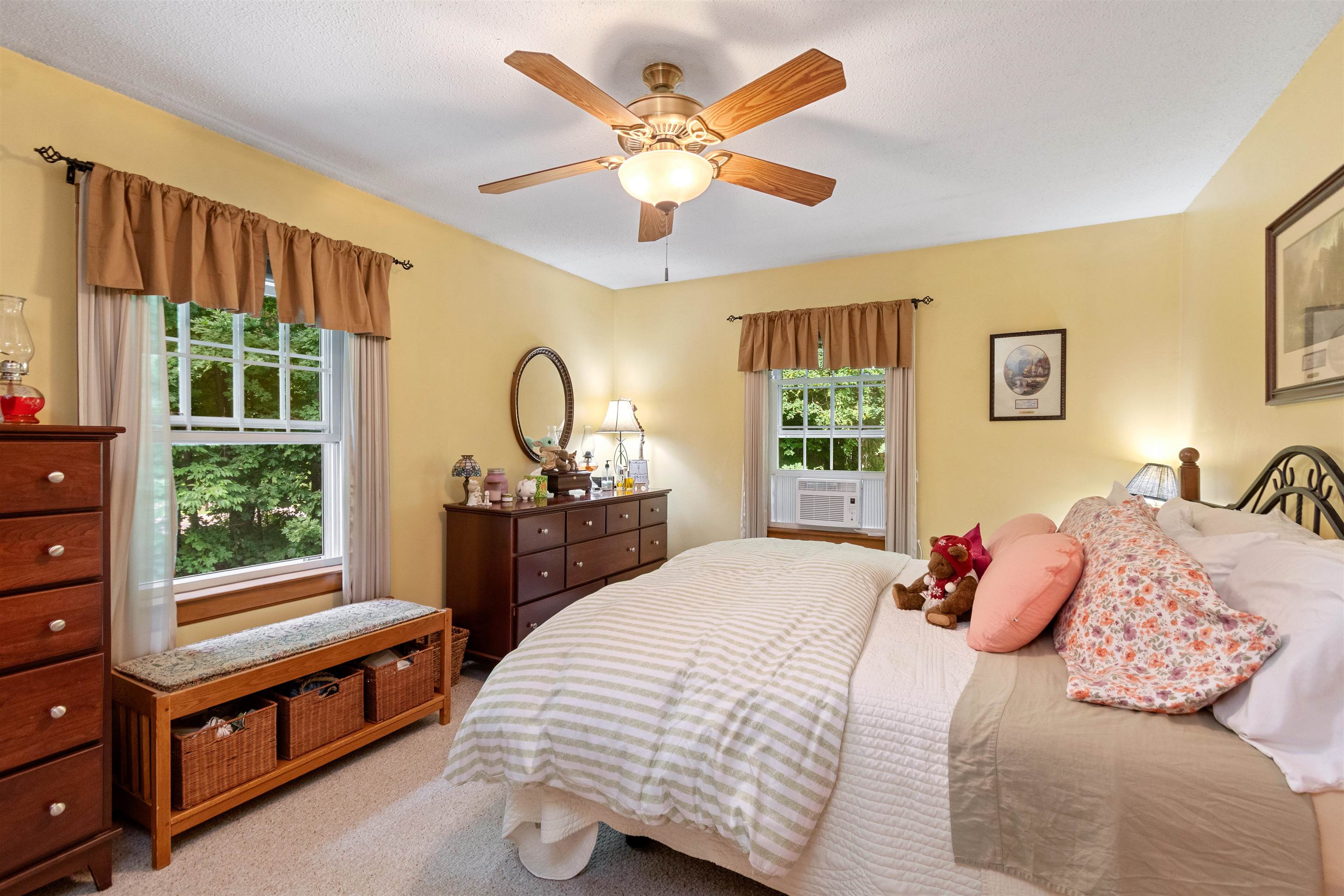 25 Woodbine by the Lake Unit: 4