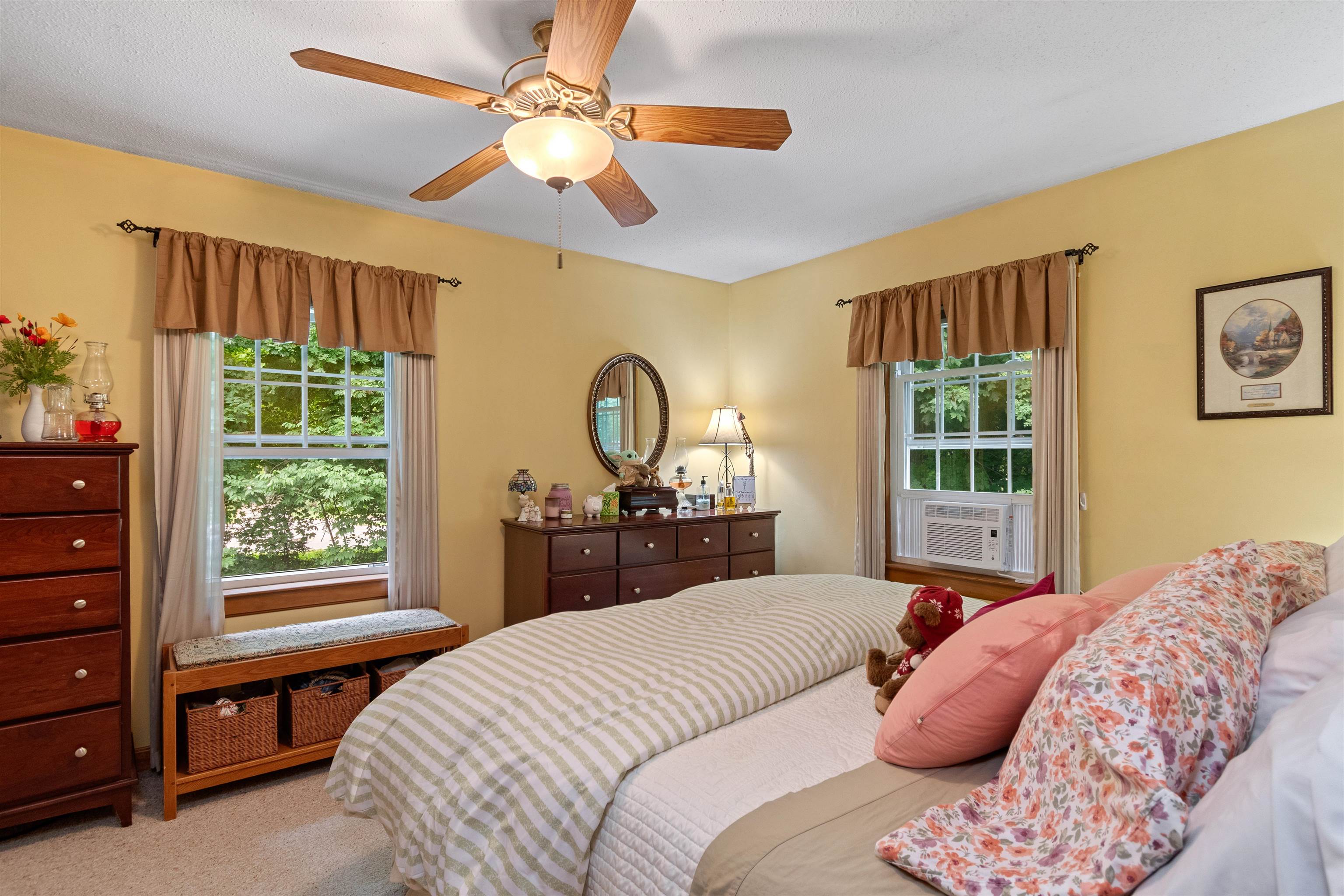 25 Woodbine by the Lake Unit: 4