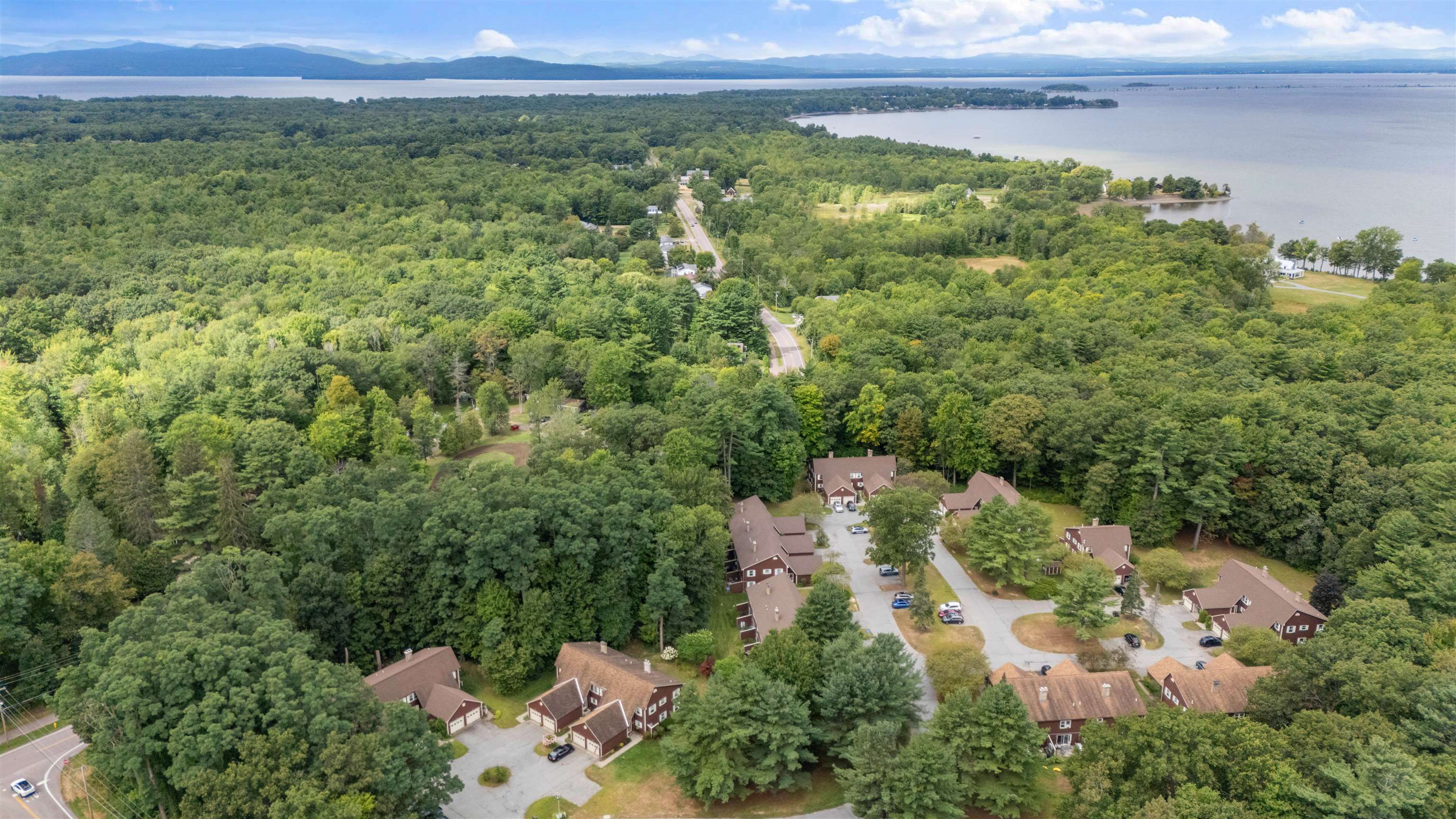 25 Woodbine by the Lake Unit: 4
