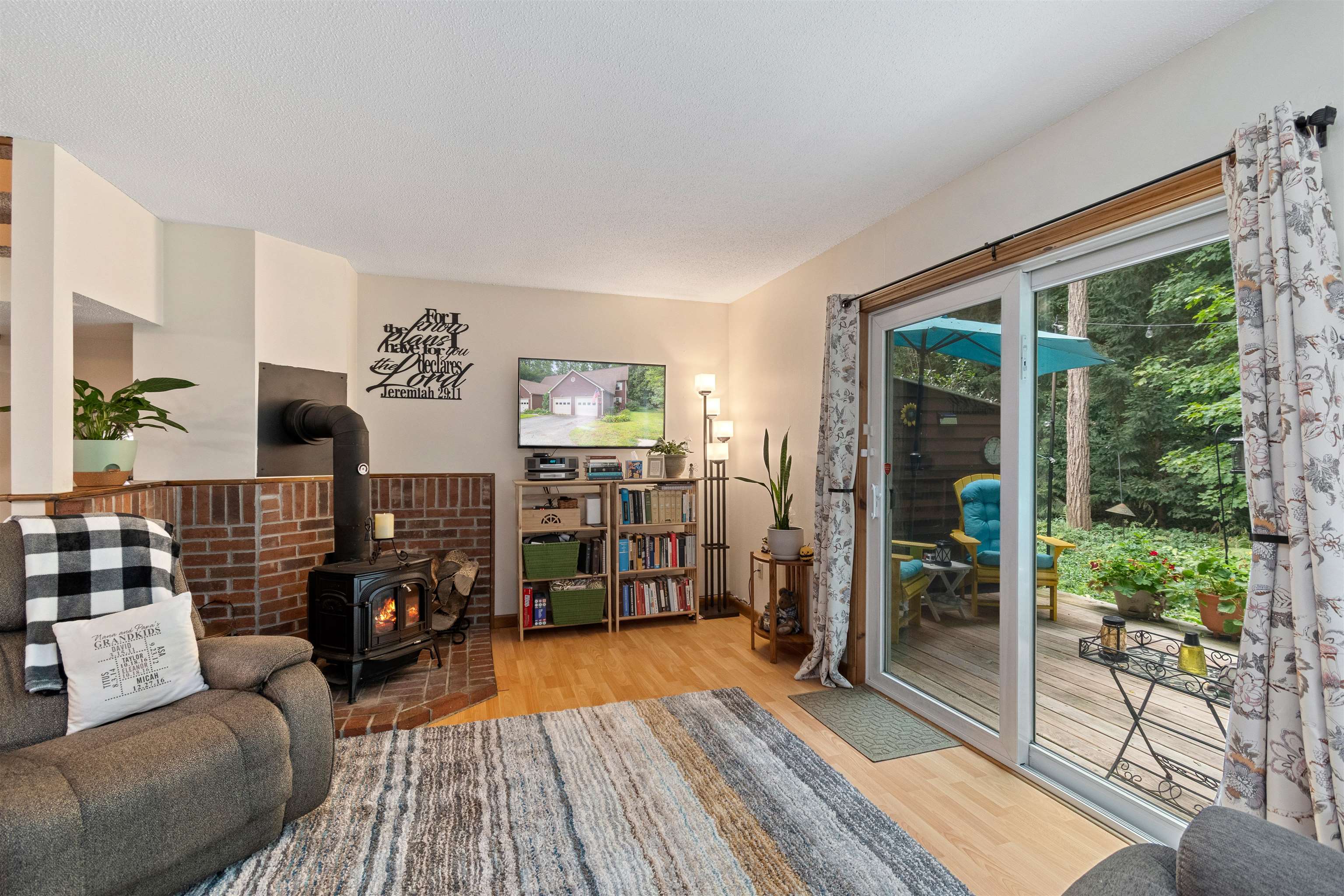 25 Woodbine by the Lake Unit: 4