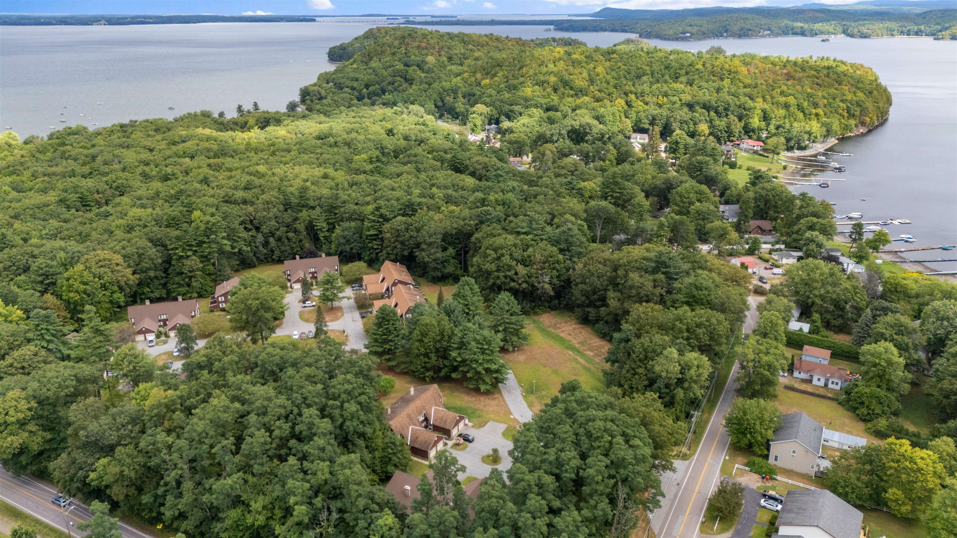 25 Woodbine by the Lake Unit: 4
