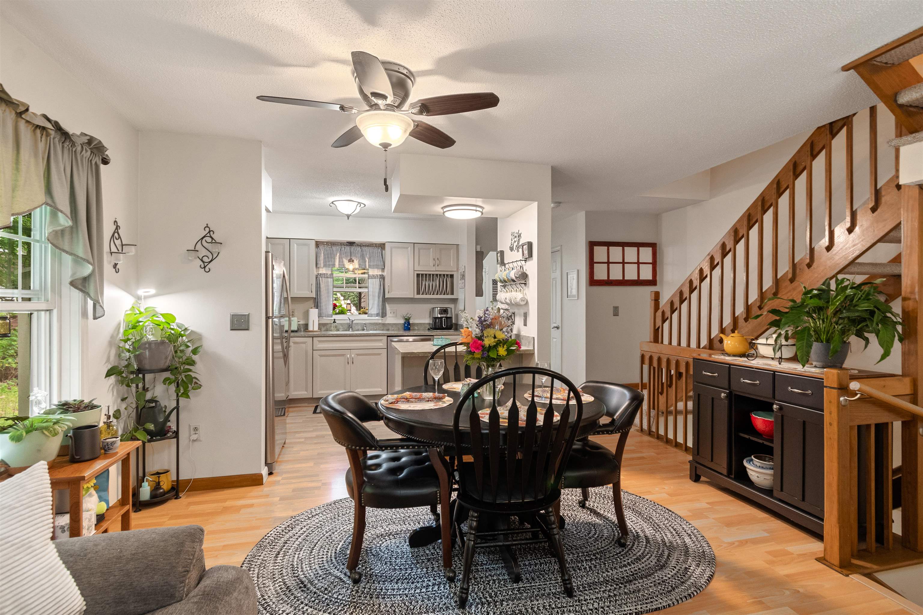 25 Woodbine by the Lake Unit: 4
