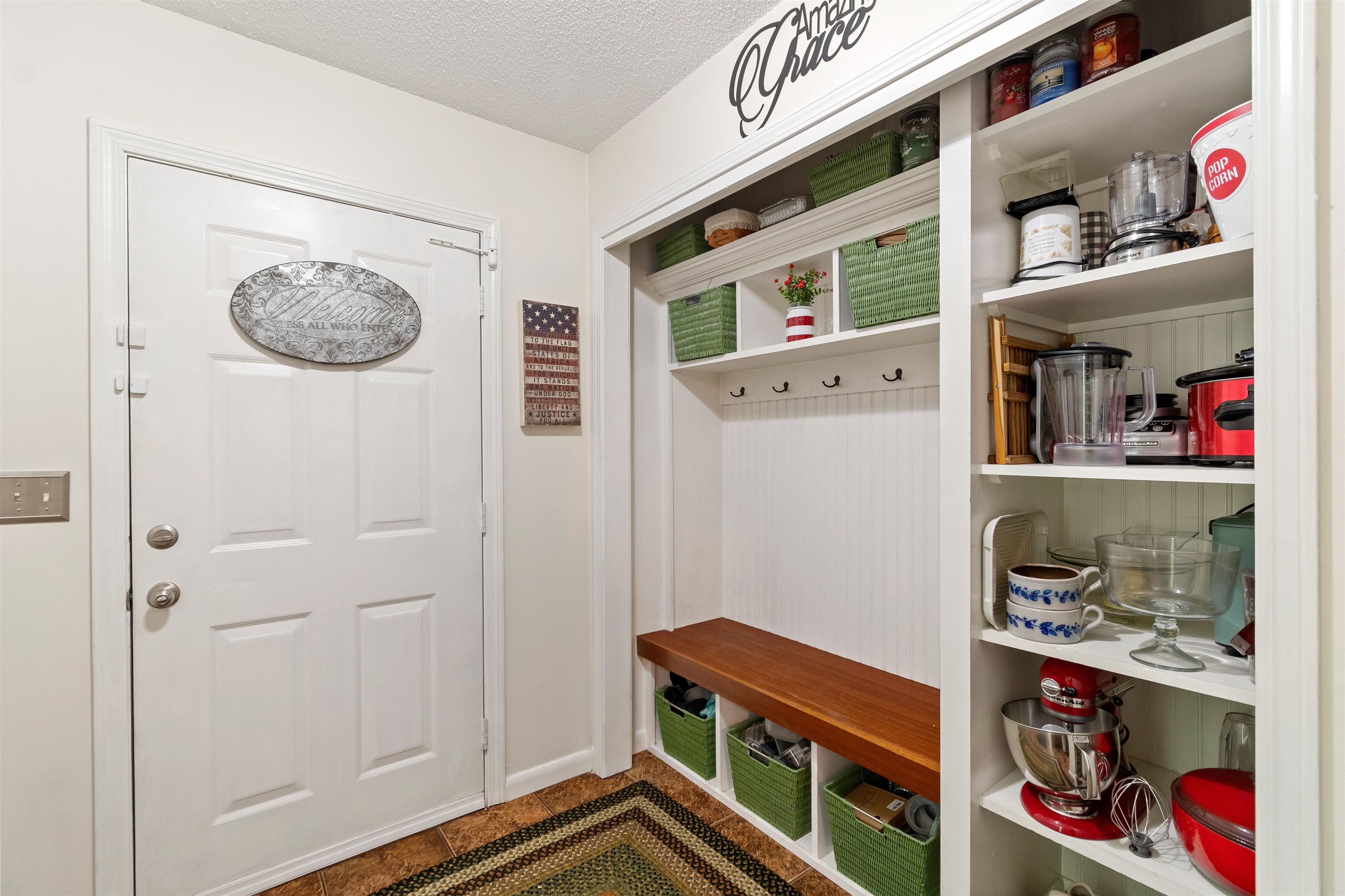 25 Woodbine by the Lake Unit: 4