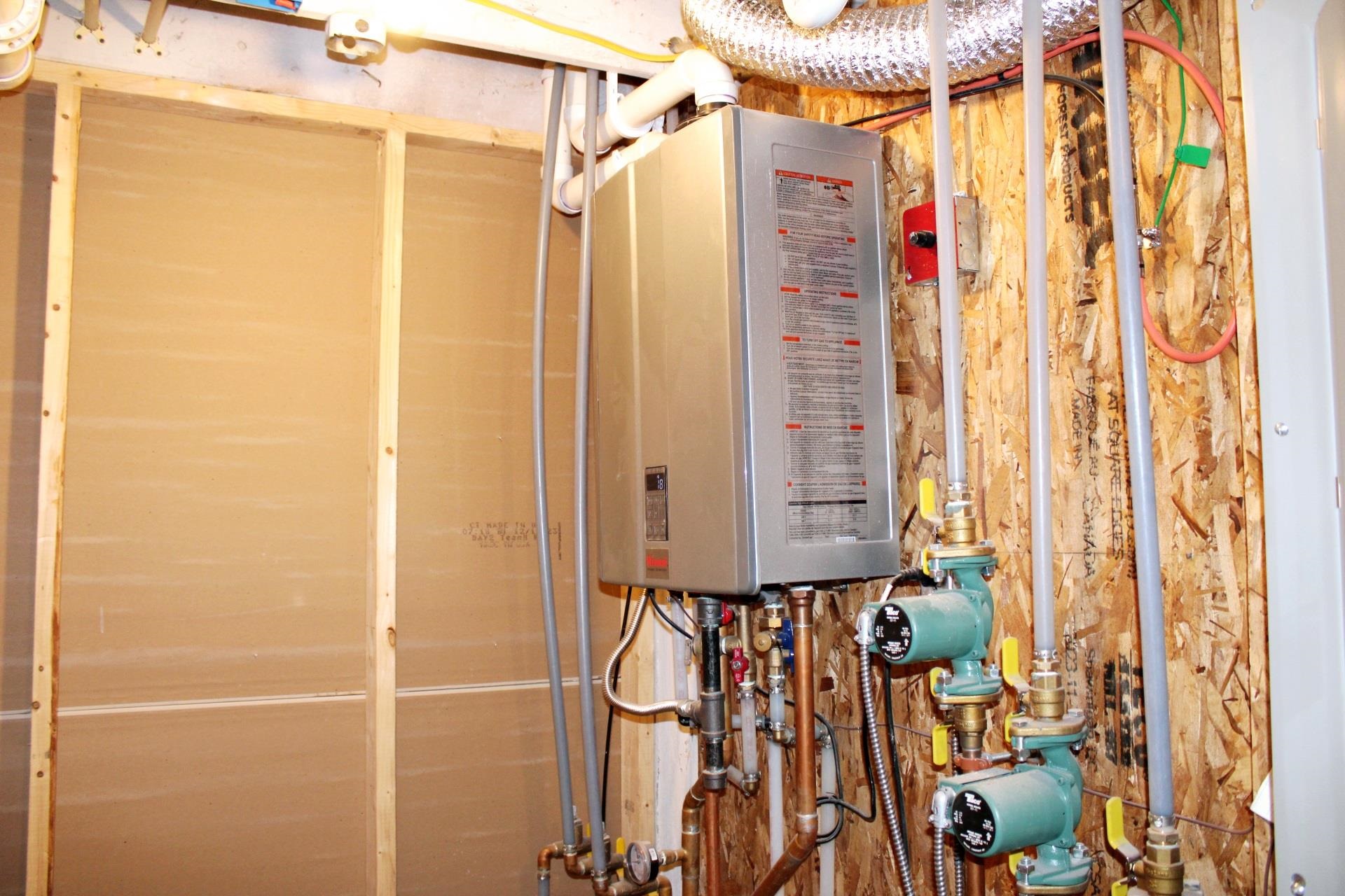 2318 West Enosburg Road