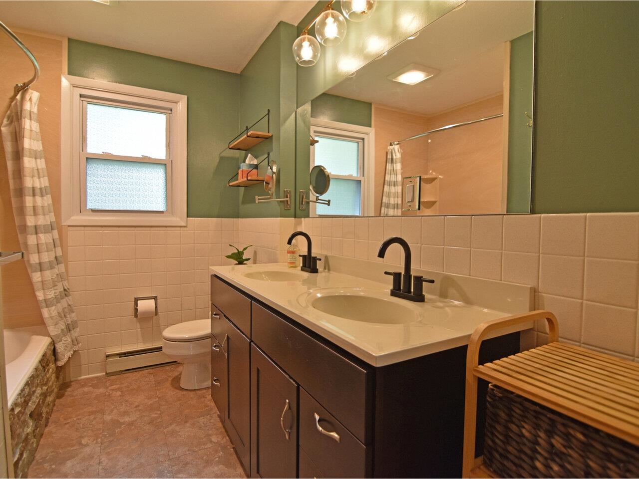 916 Williams Road Unit: 2