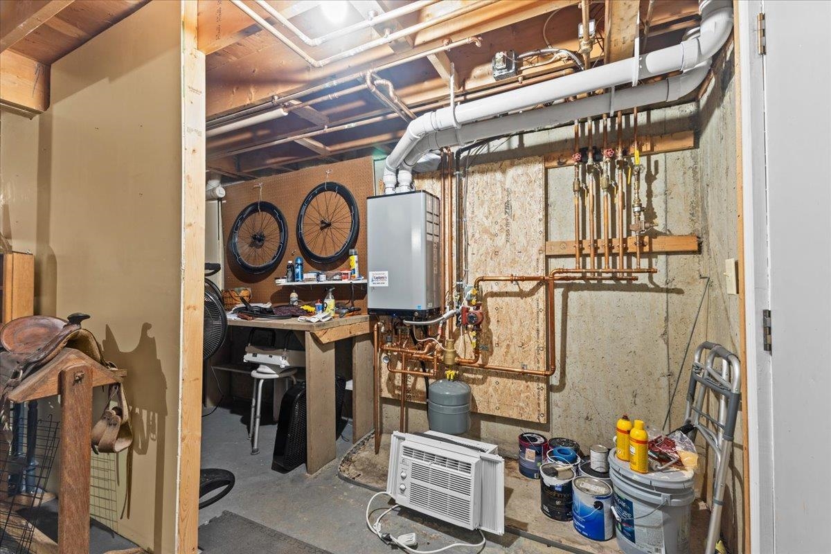 7 Cardinal Lane Unit: 7