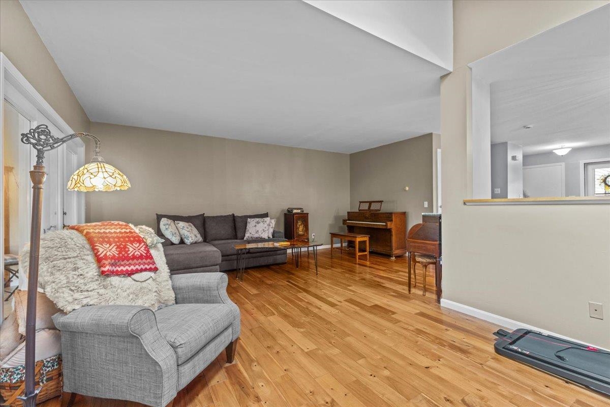 7 Cardinal Lane Unit: 7