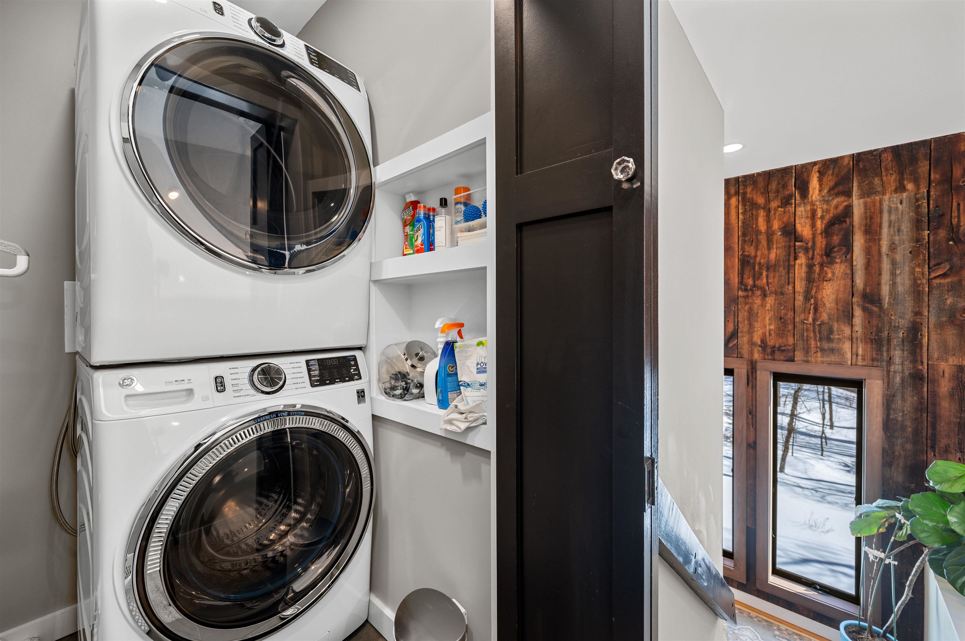 764 Upper Sparrow Hawk Road