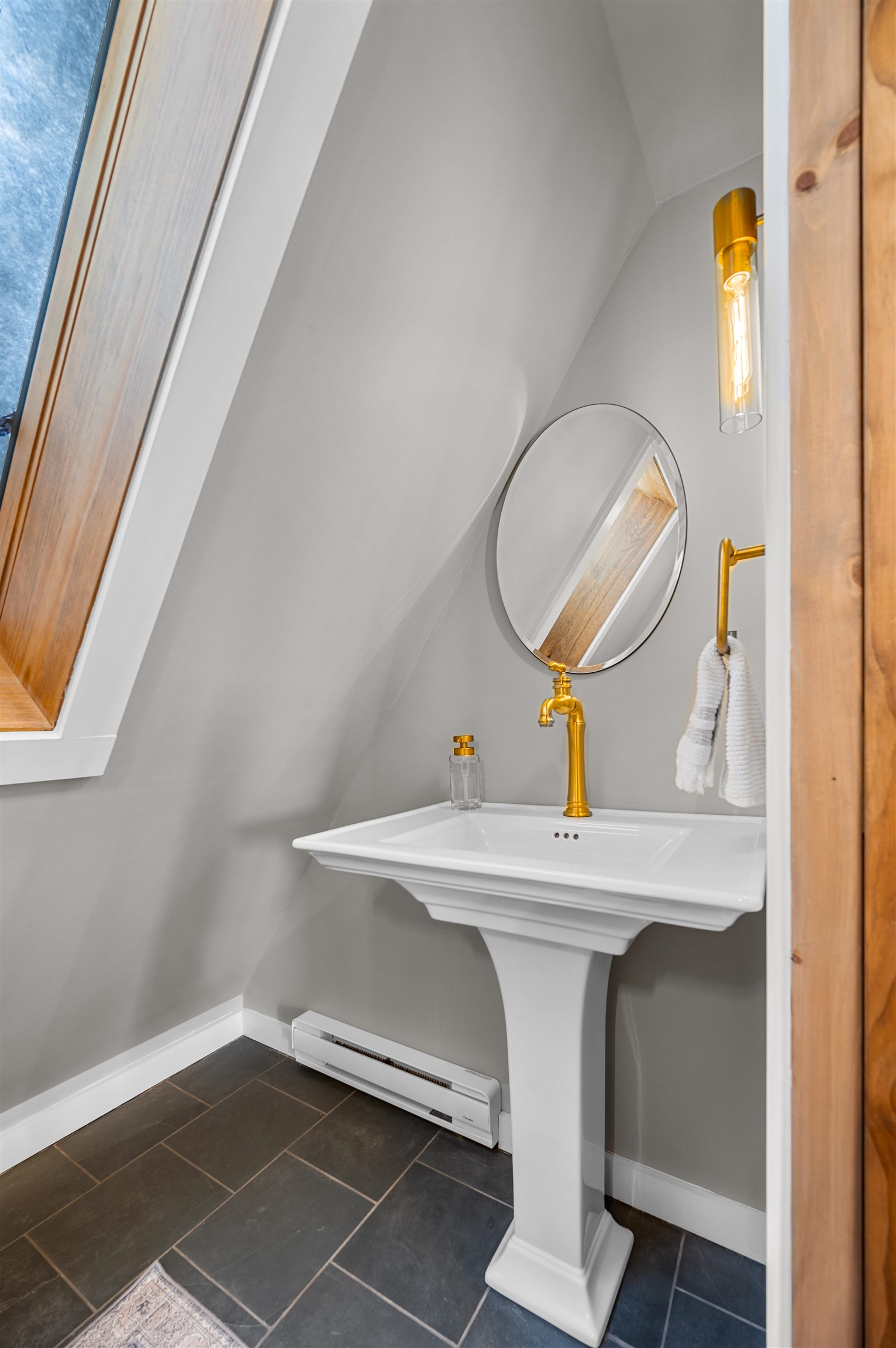 764 Upper Sparrow Hawk Road