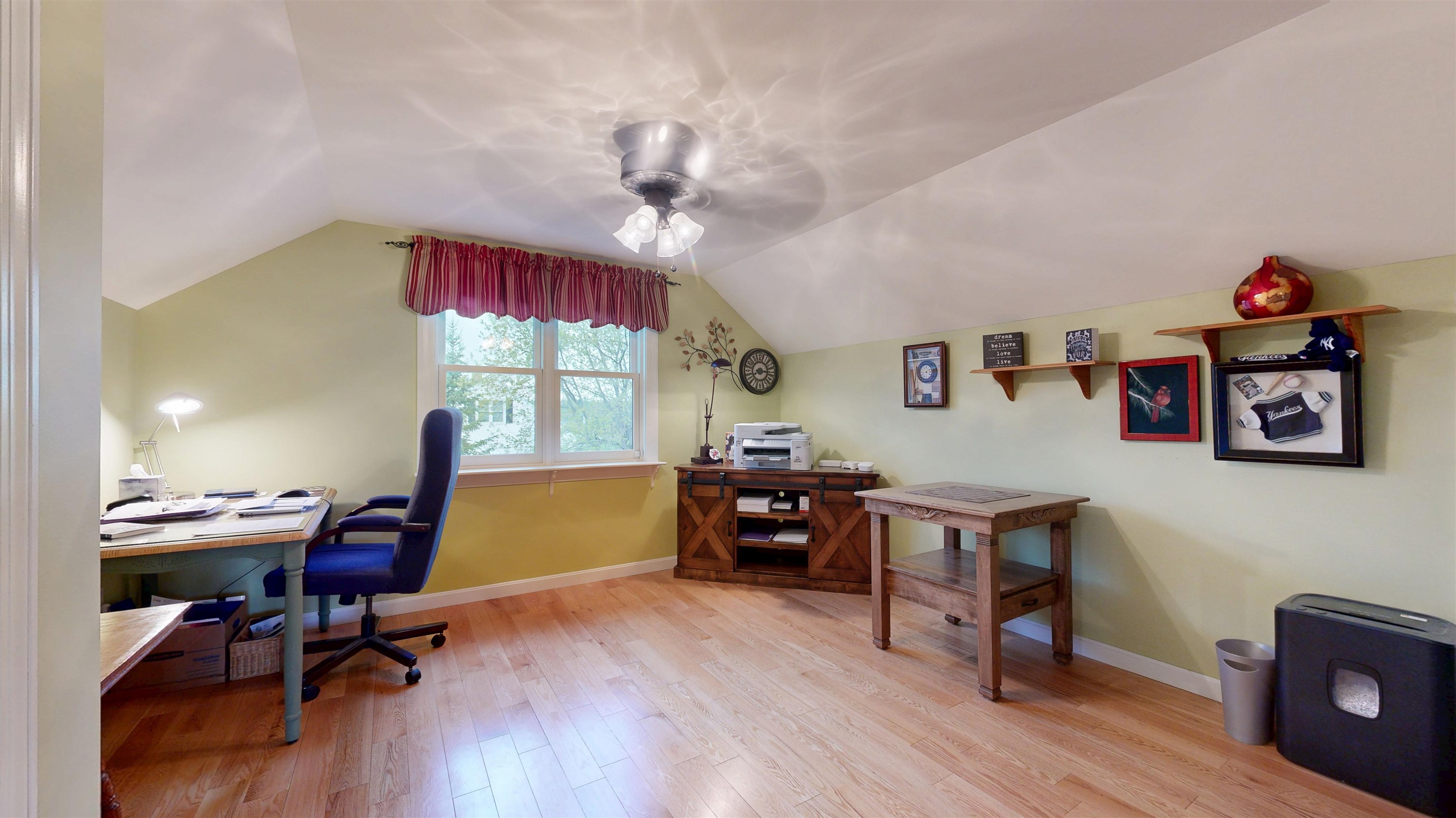 128 Lake Road