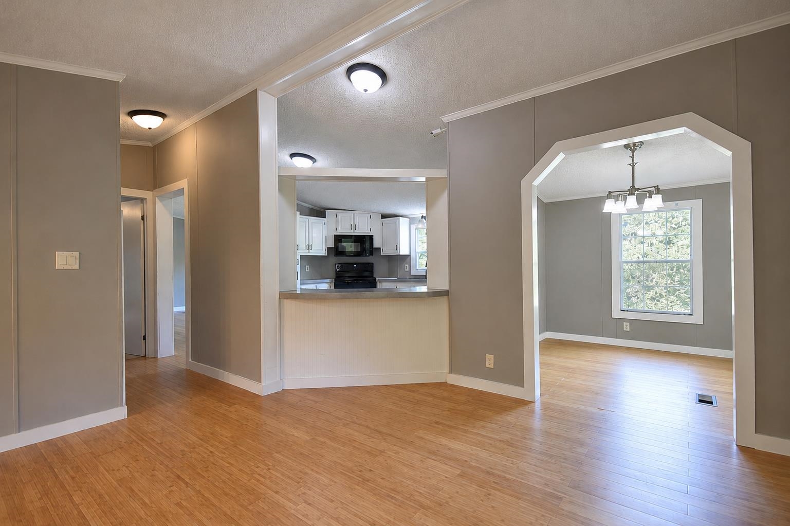 7906 Main Road