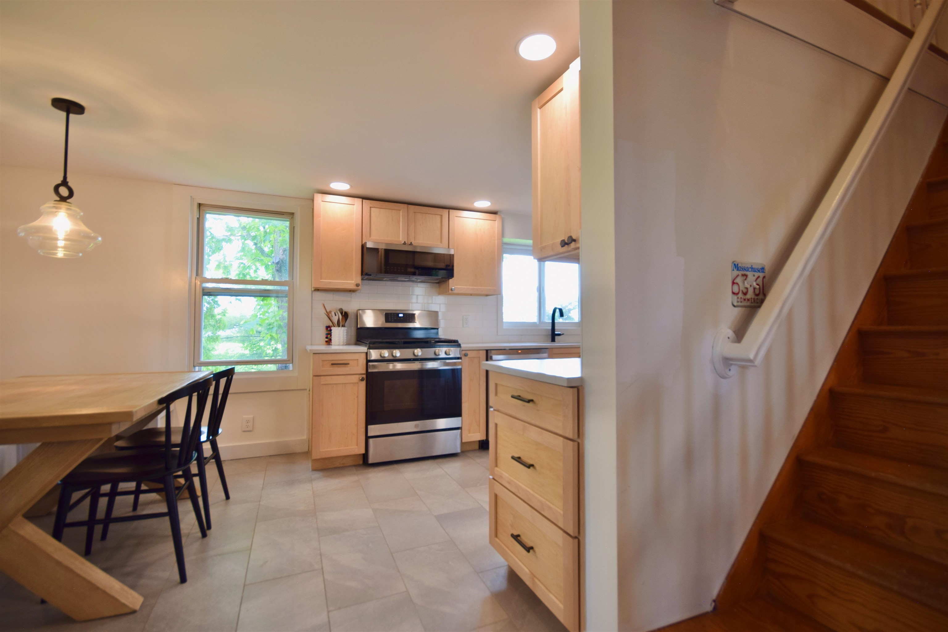 2835 Mountain View Road
