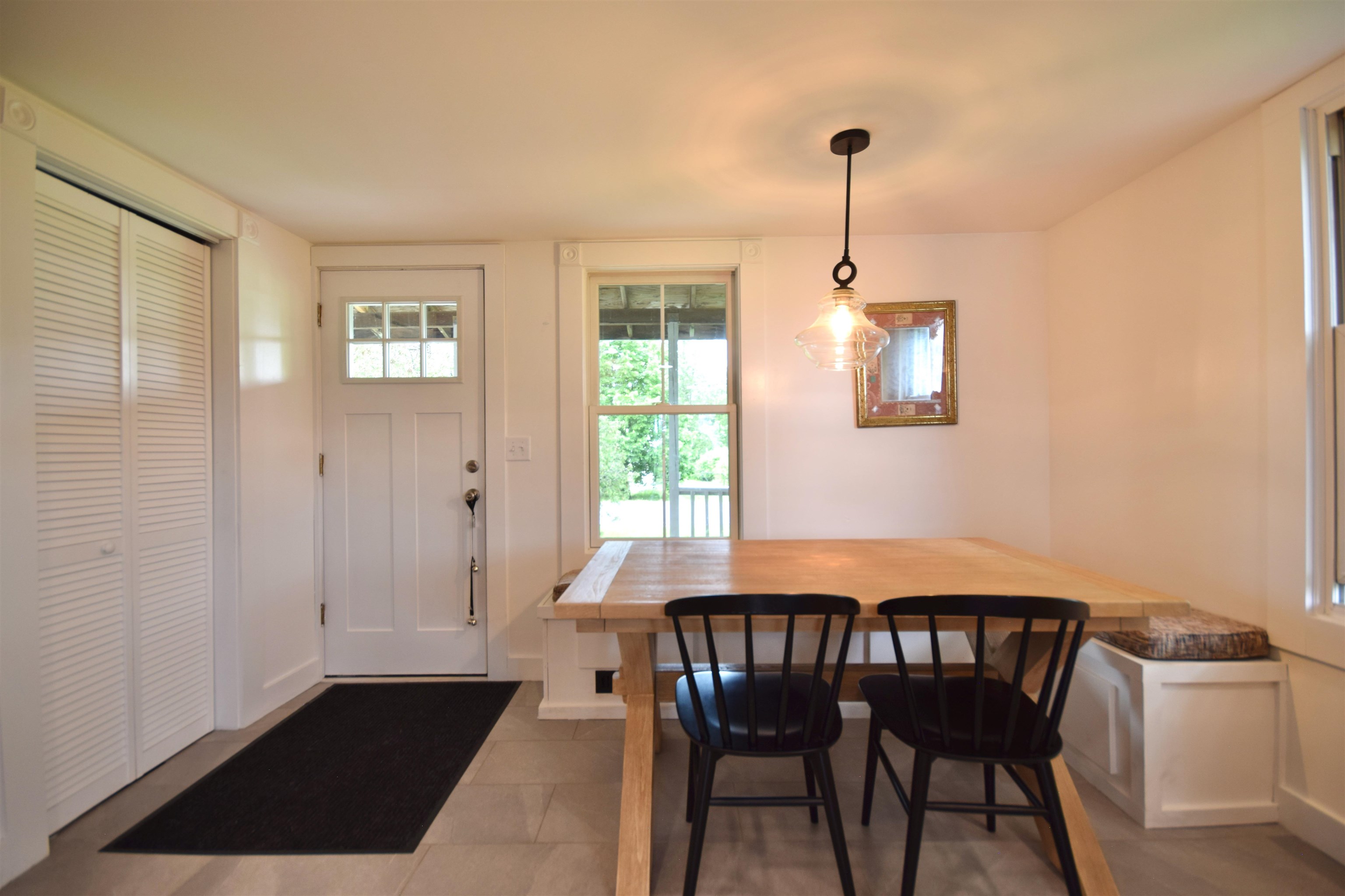 2835 Mountain View Road