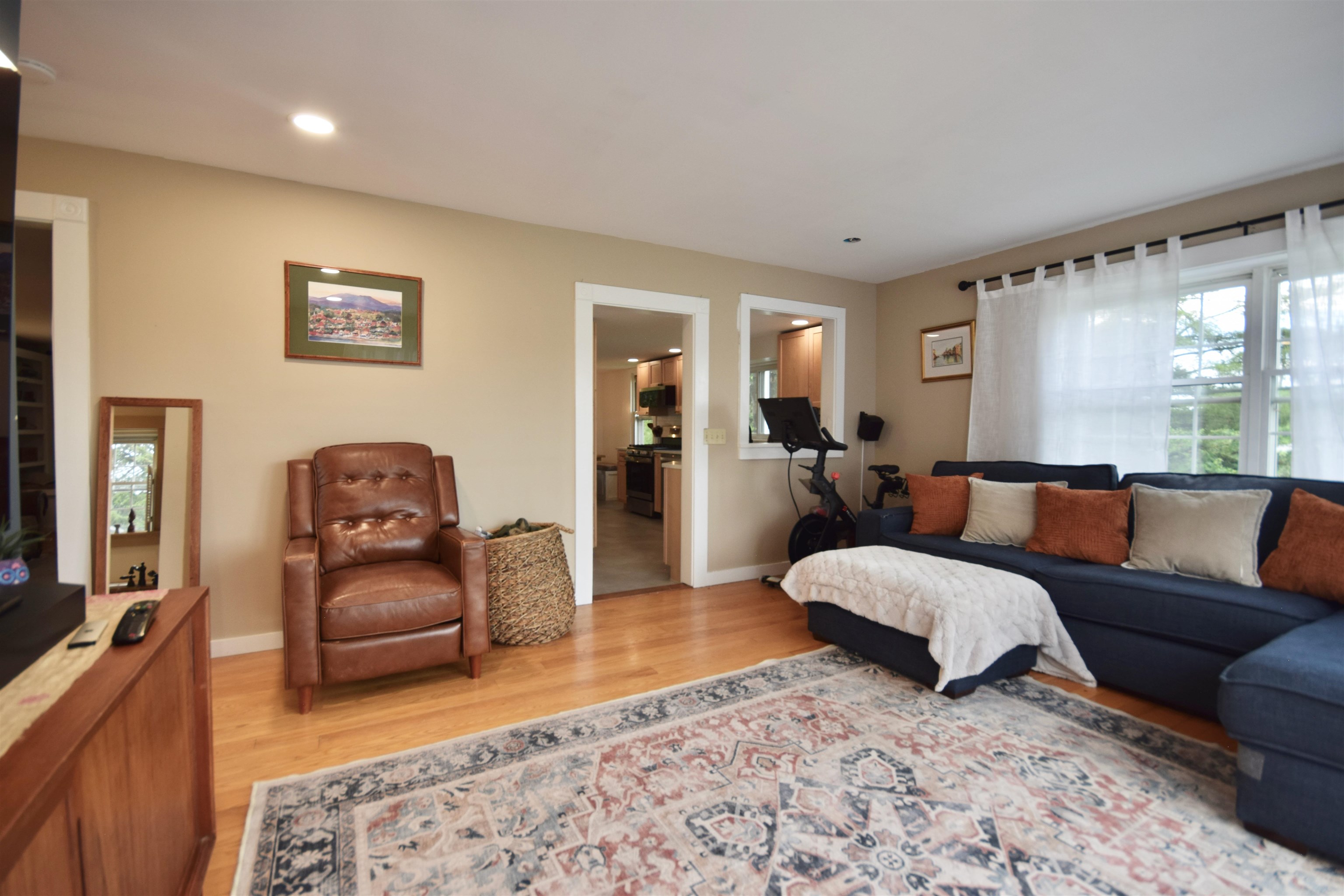 2835 Mountain View Road