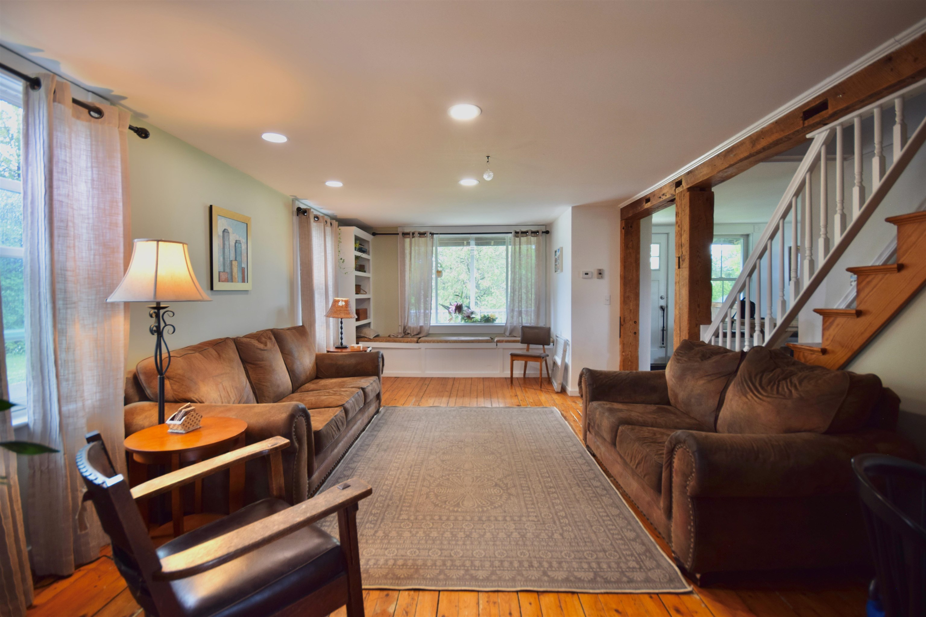 2835 Mountain View Road