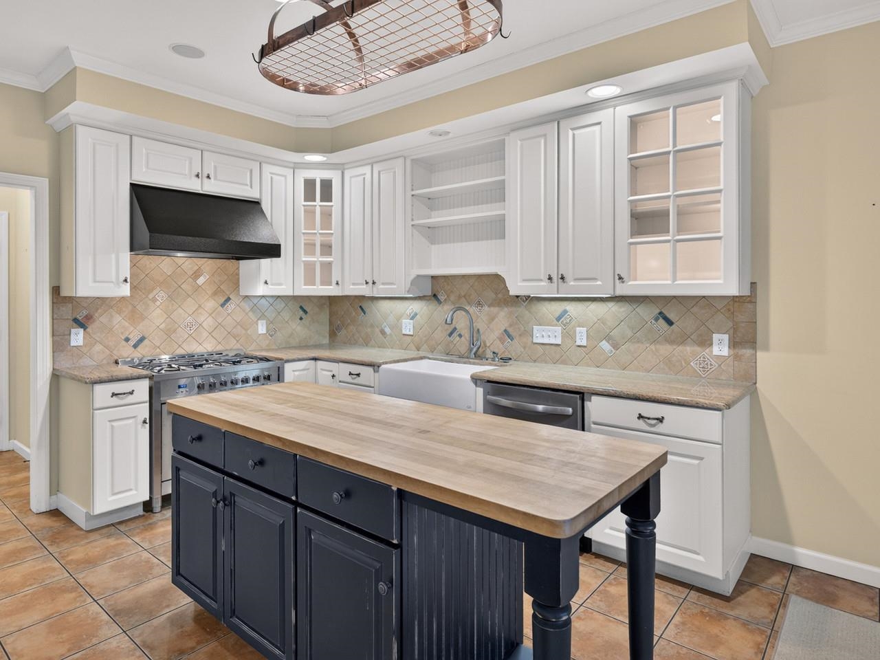 47 Economou Farm Road