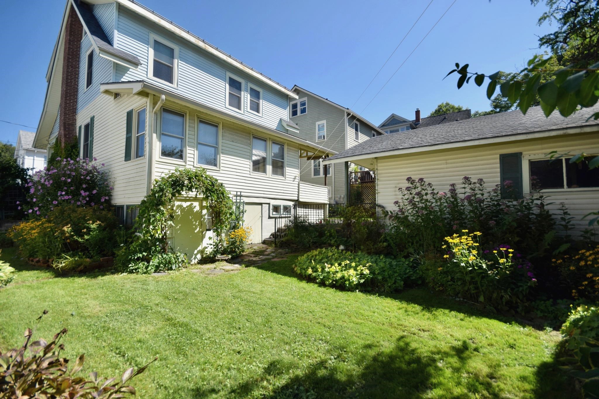 21 Adams Court
