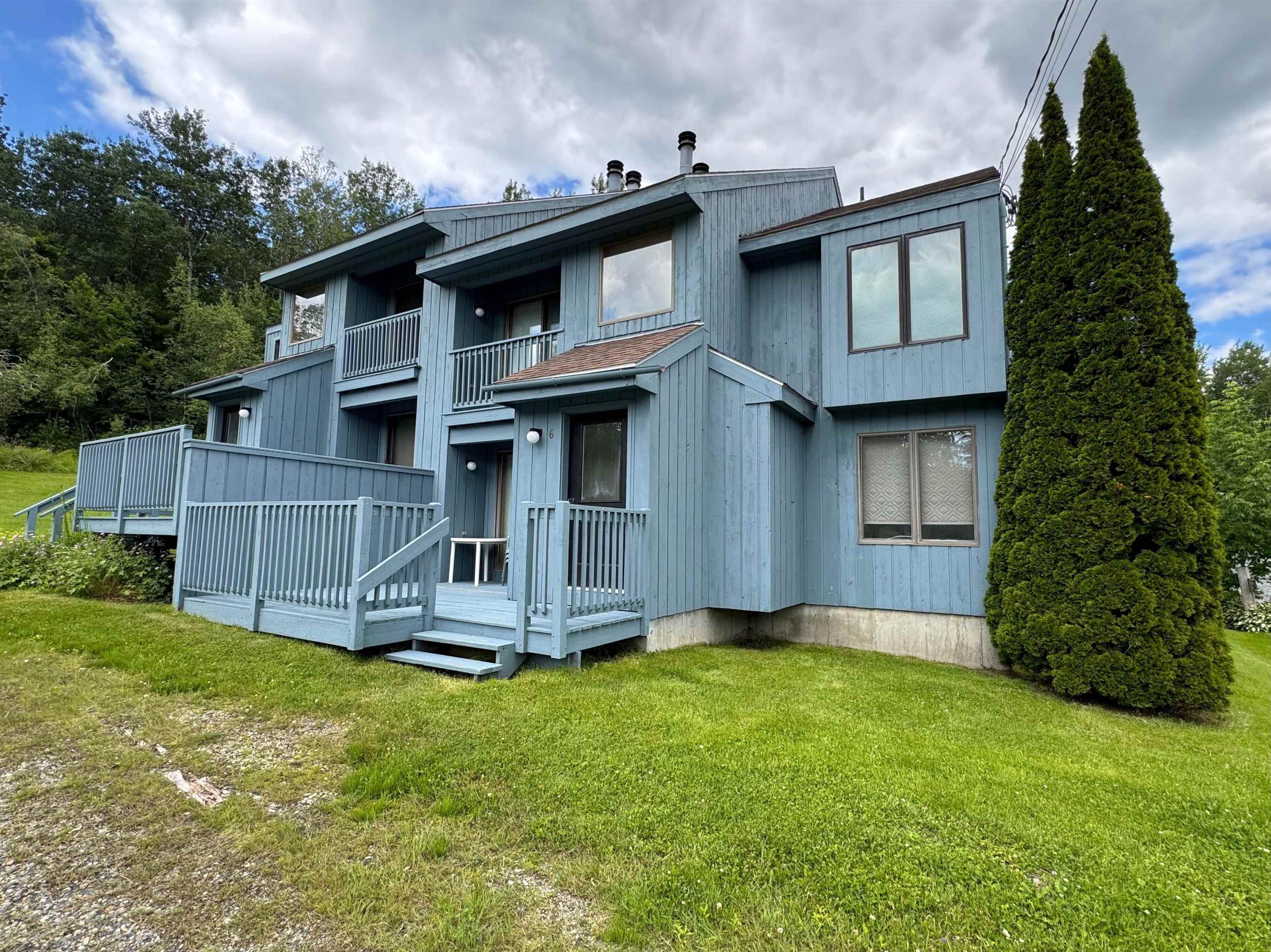 50 Crosstown Road