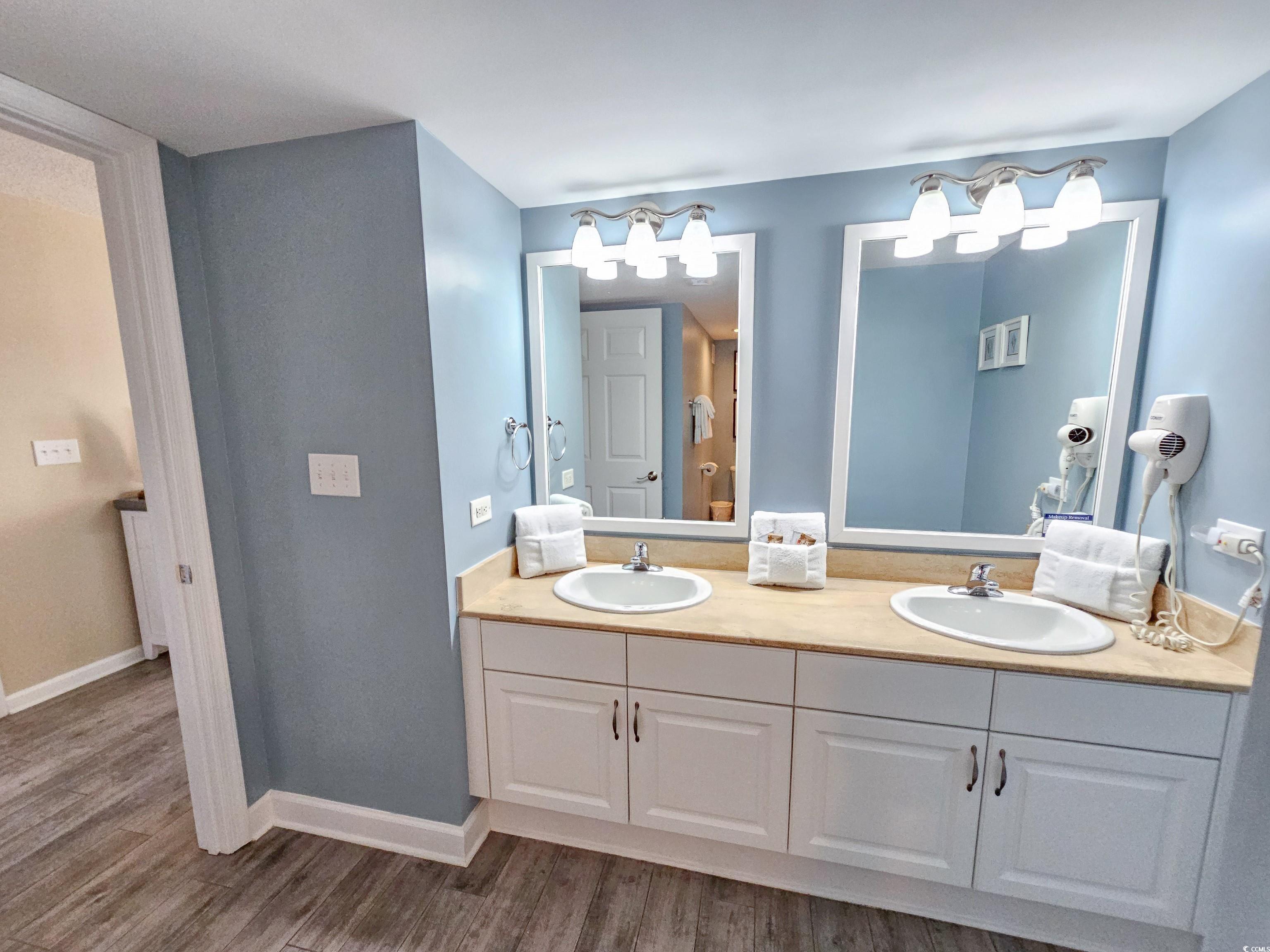 8560 Queensway Blvd. Unit: 1108