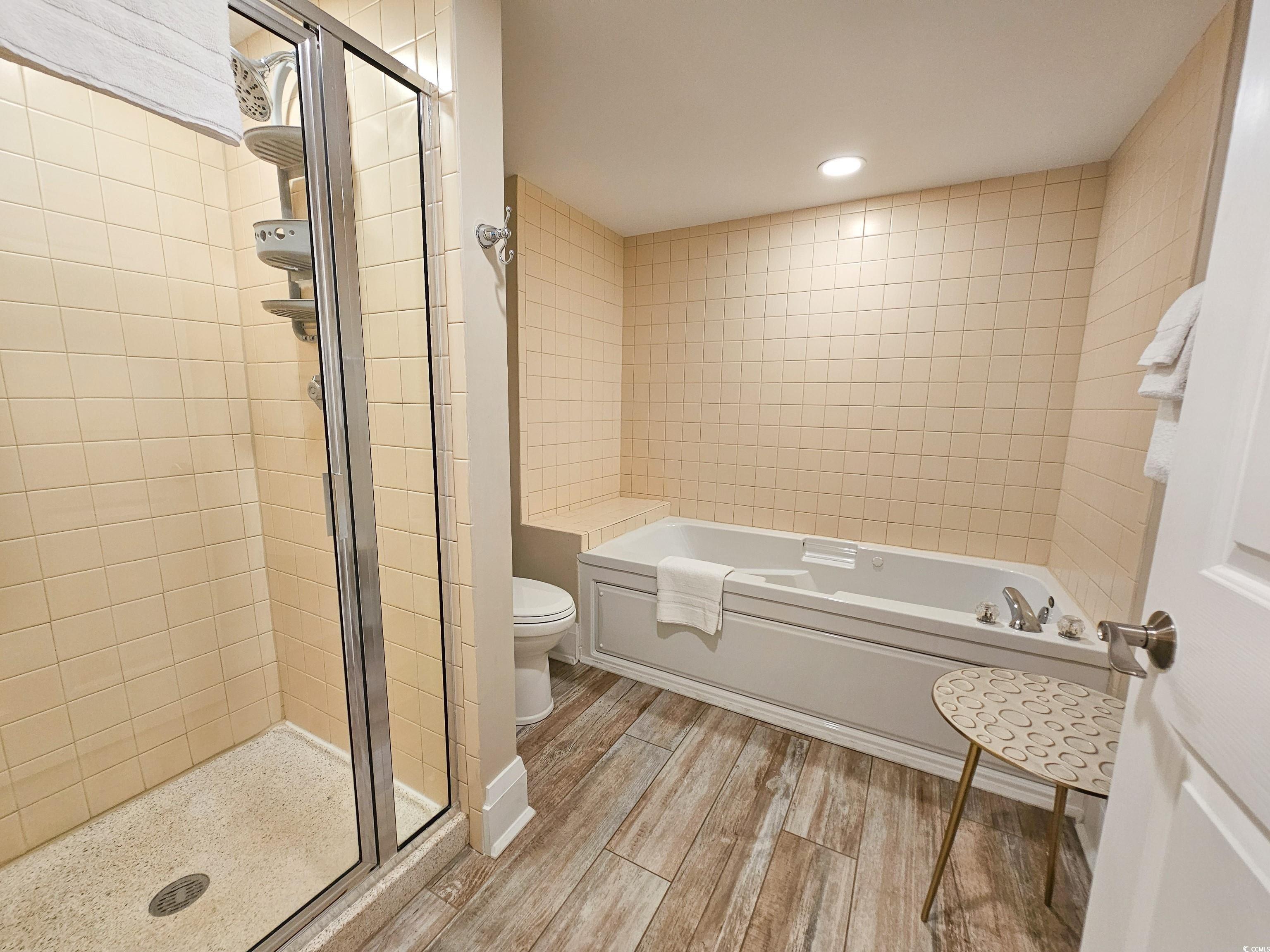 8560 Queensway Blvd. Unit: 1108
