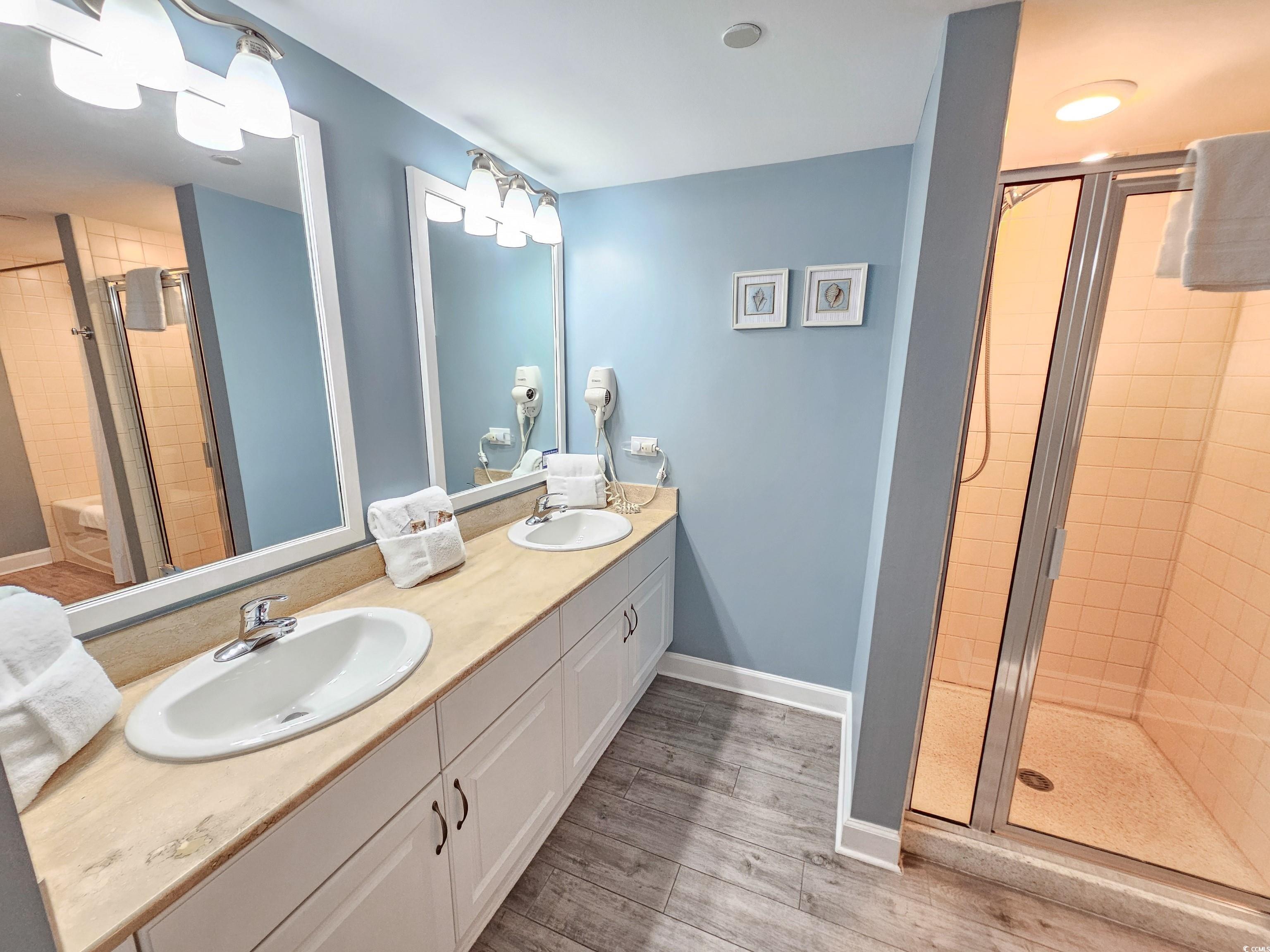 8560 Queensway Blvd. Unit: 1108