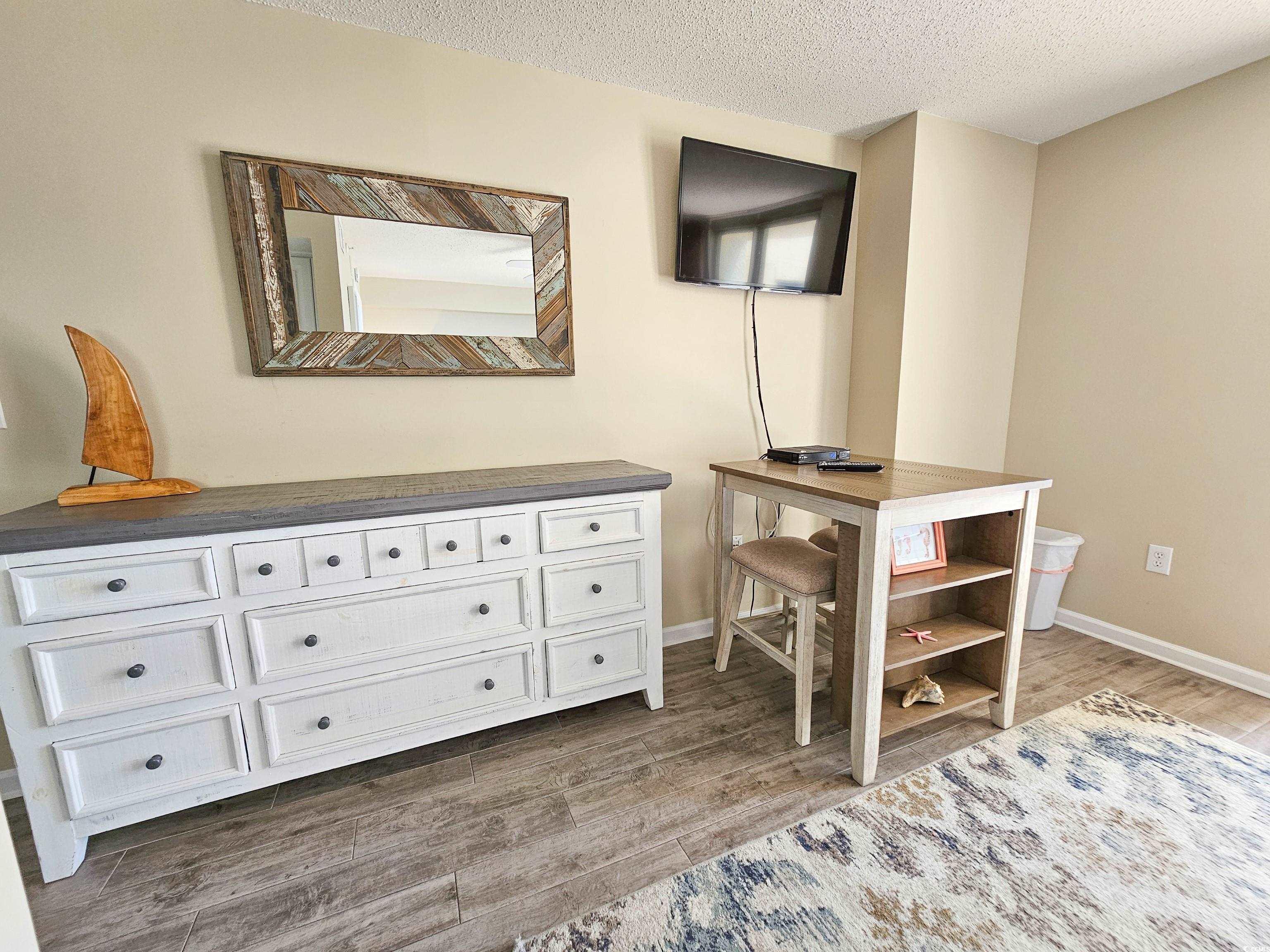 8560 Queensway Blvd. Unit: 1108