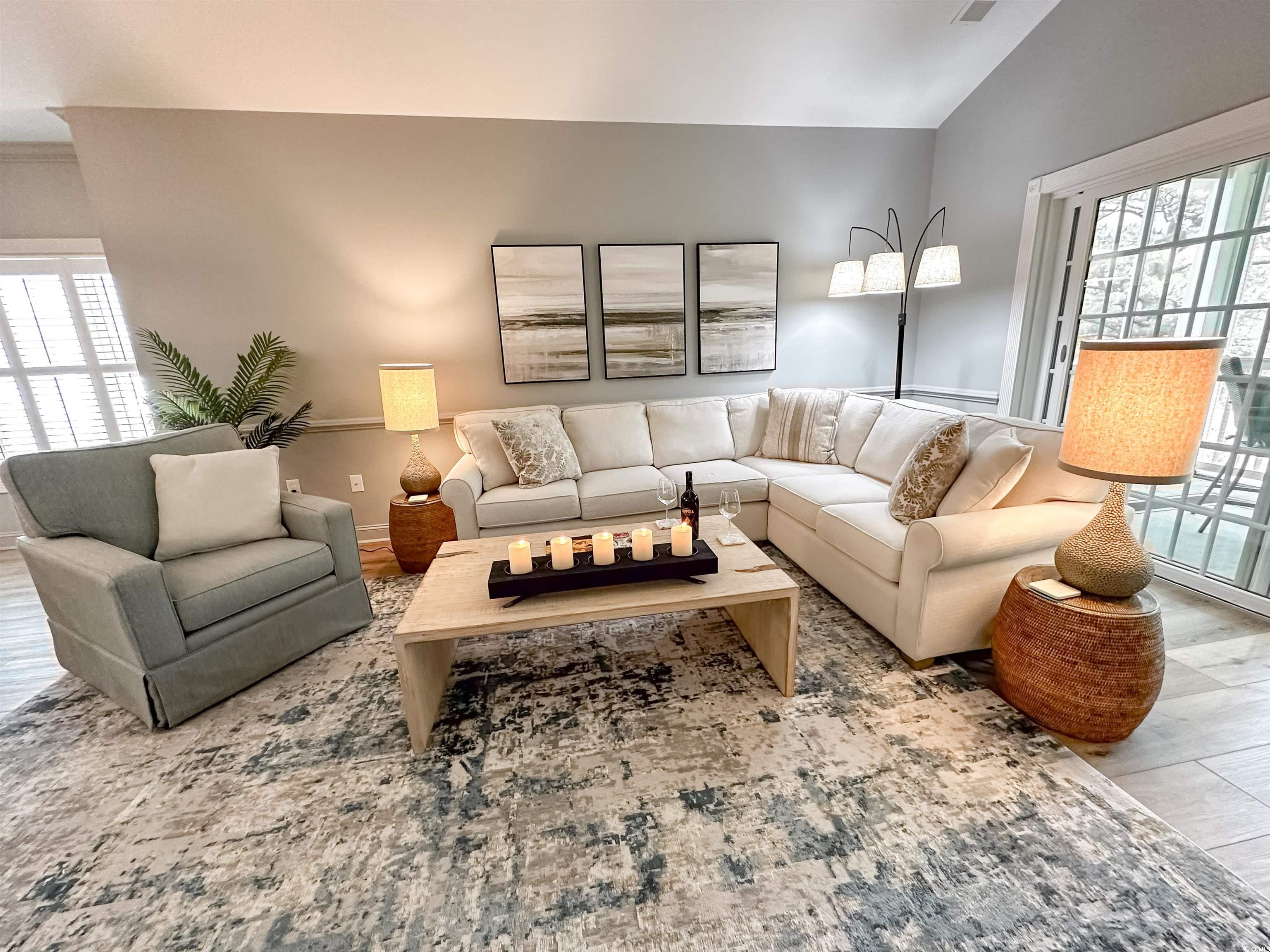 4885 Magnolia Pointe Ln. Unit: 301