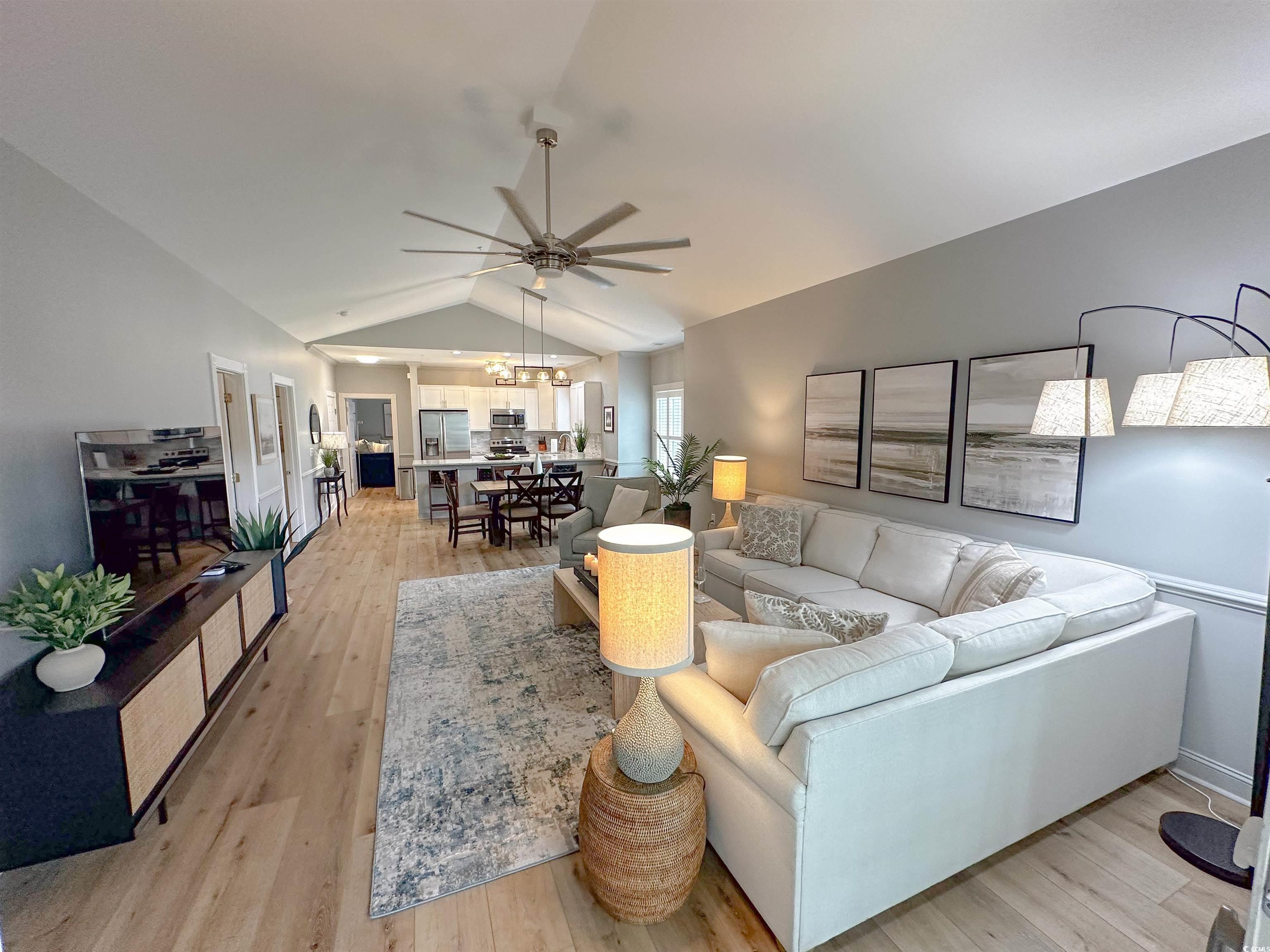 4885 Magnolia Pointe Ln. Unit: 301