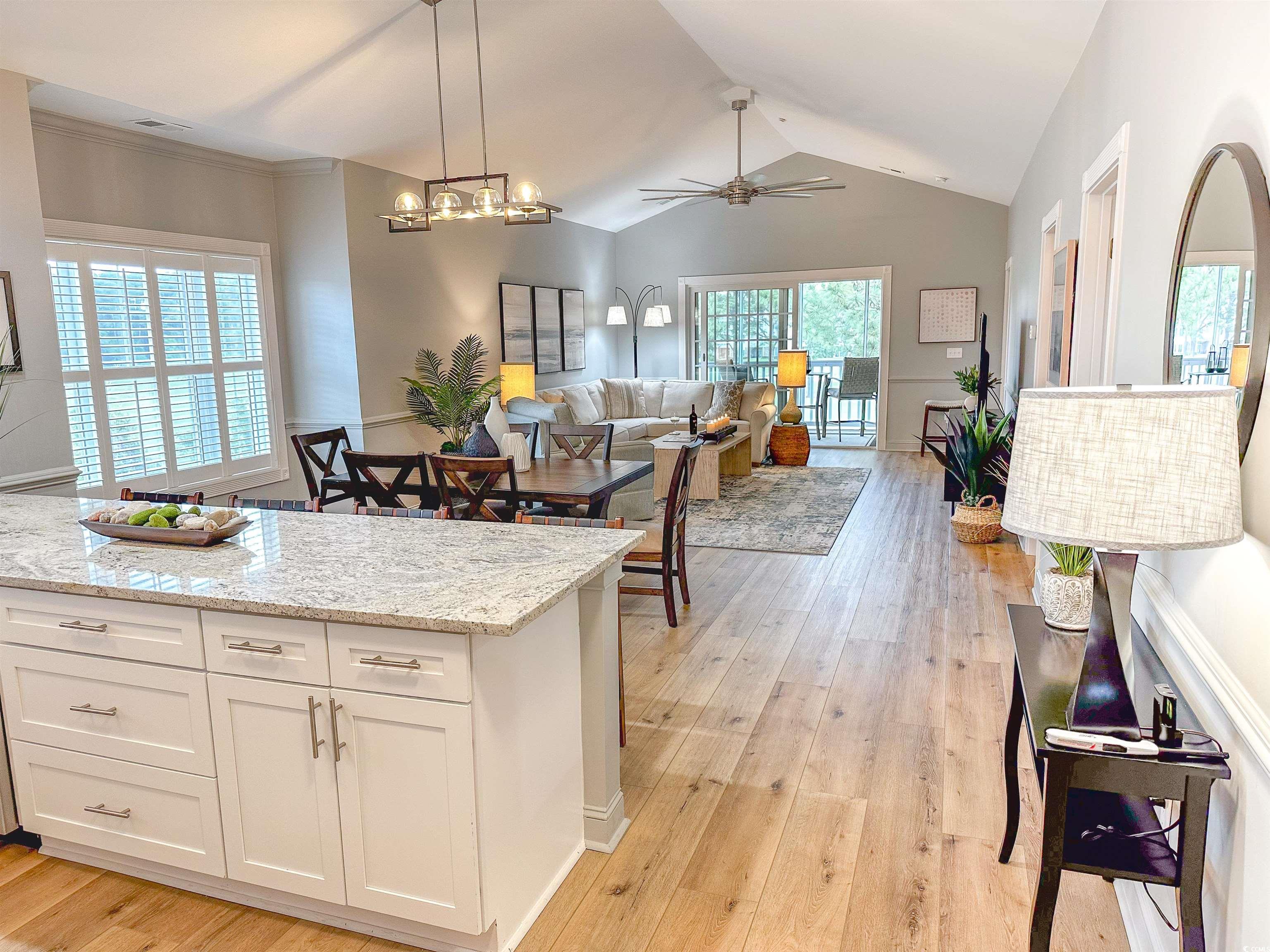 4885 Magnolia Pointe Ln. Unit: 301
