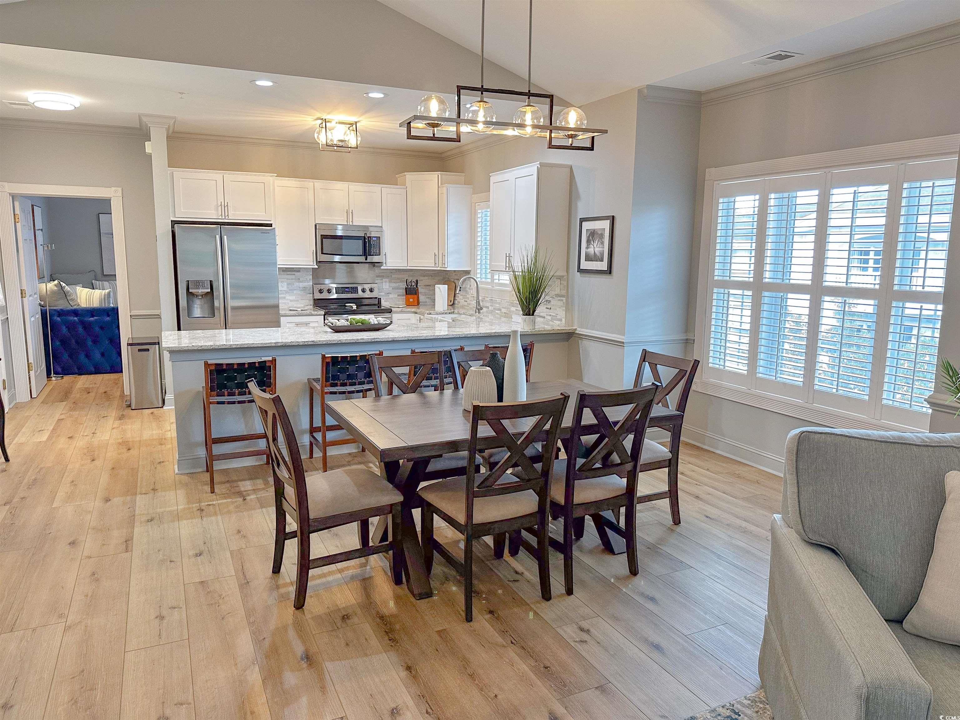 4885 Magnolia Pointe Ln. Unit: 301