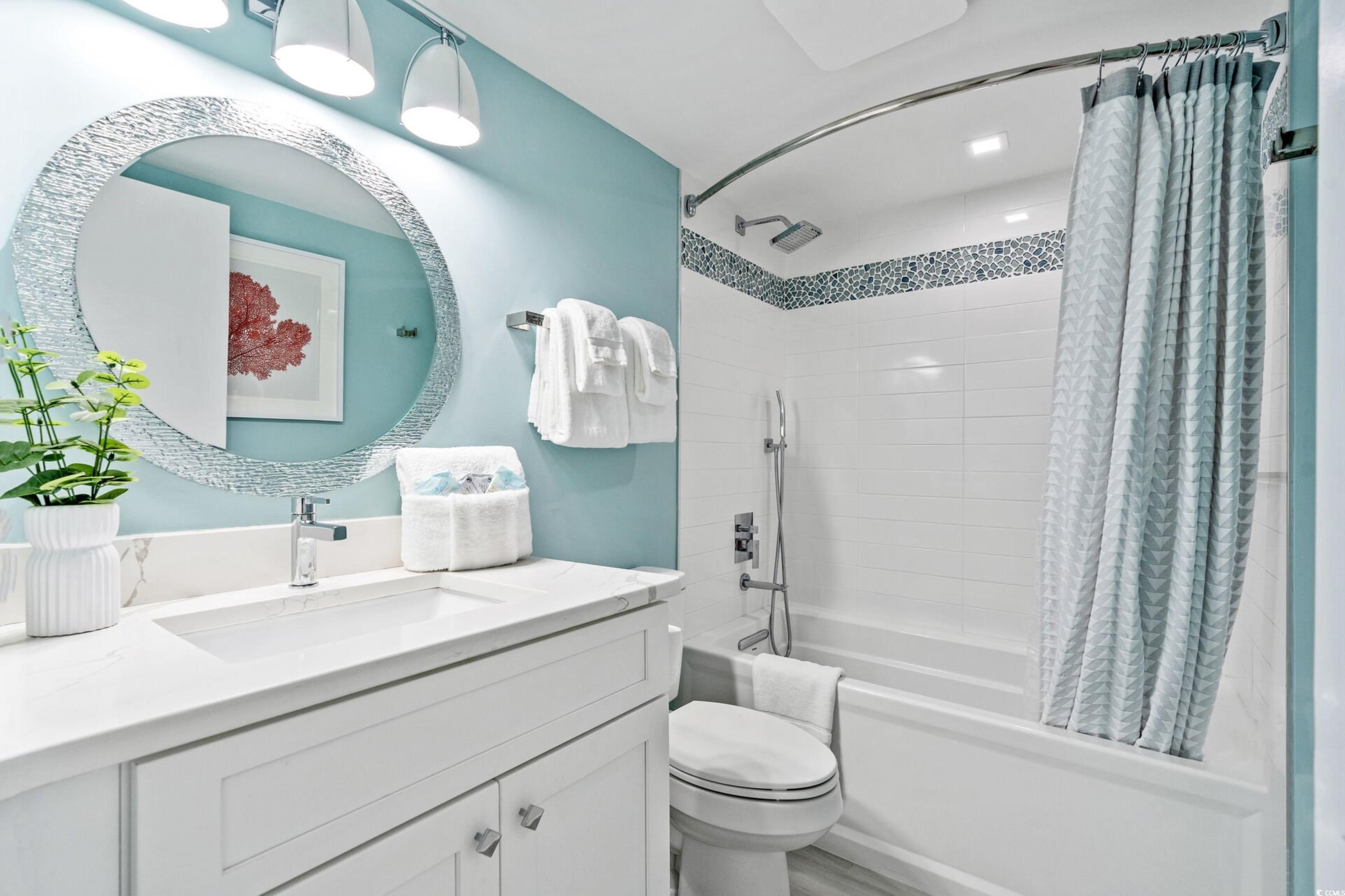 9840 Queensway Blvd. Unit: 1606/1607