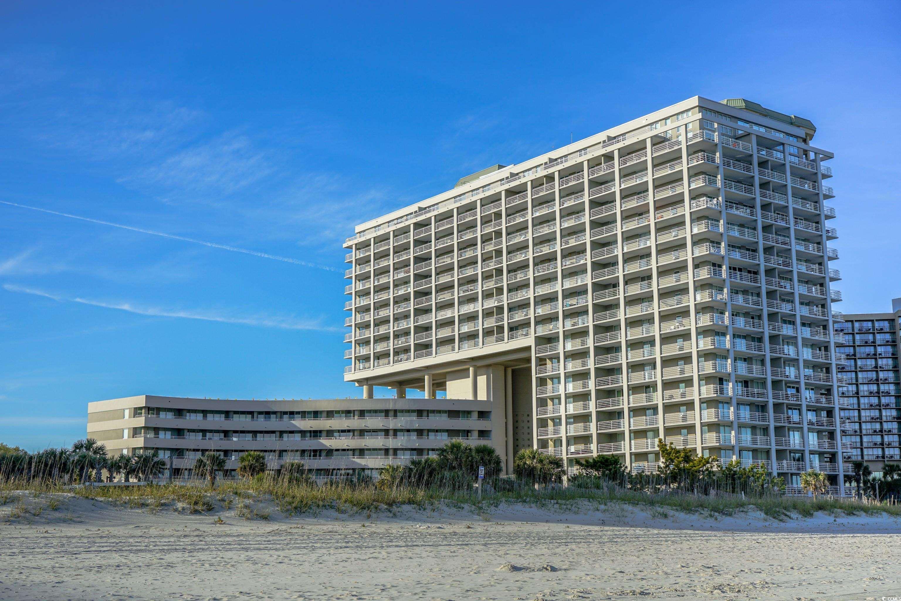 9840 Queensway Blvd. Unit: 1606/1607