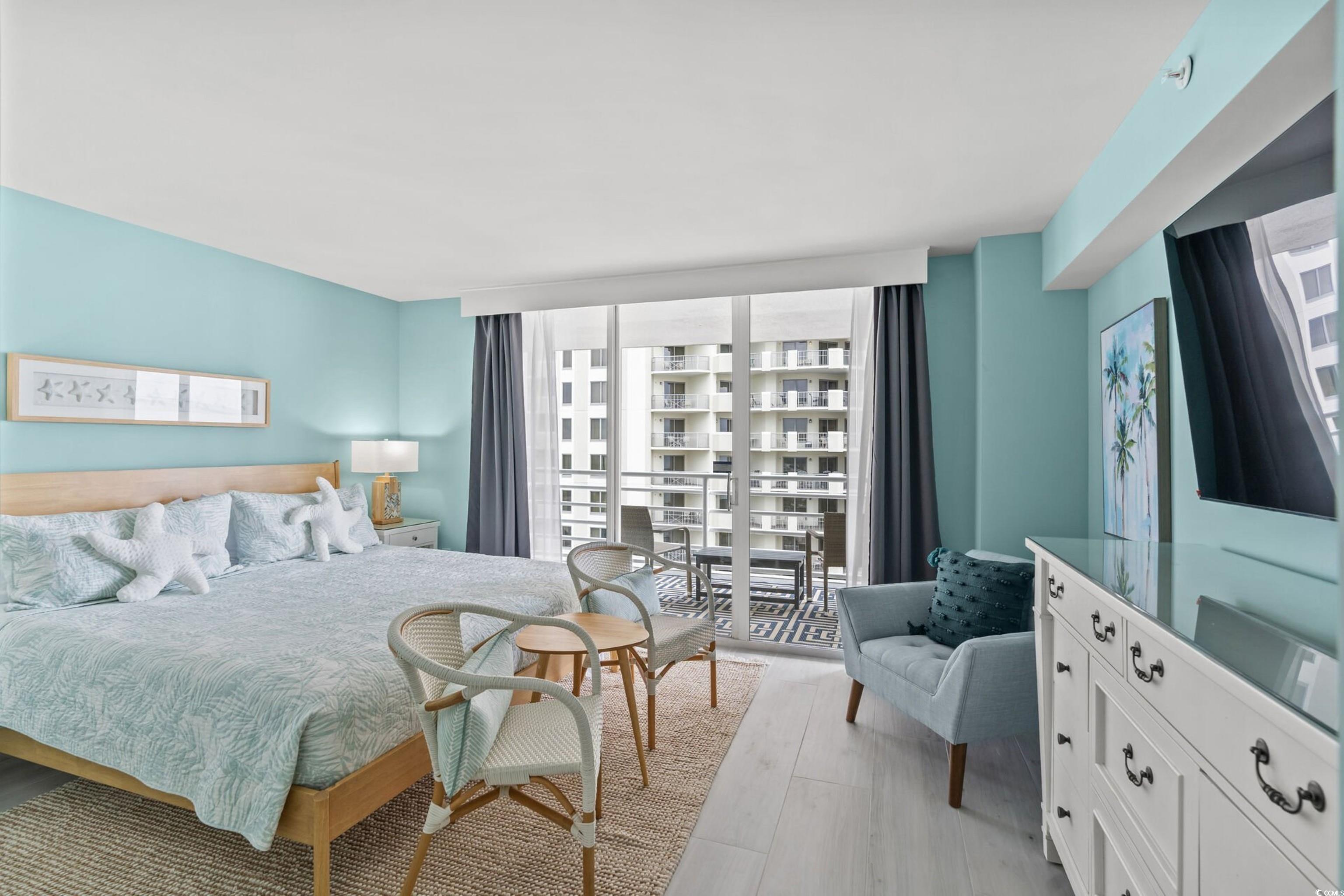 9840 Queensway Blvd. Unit: 1606/1607