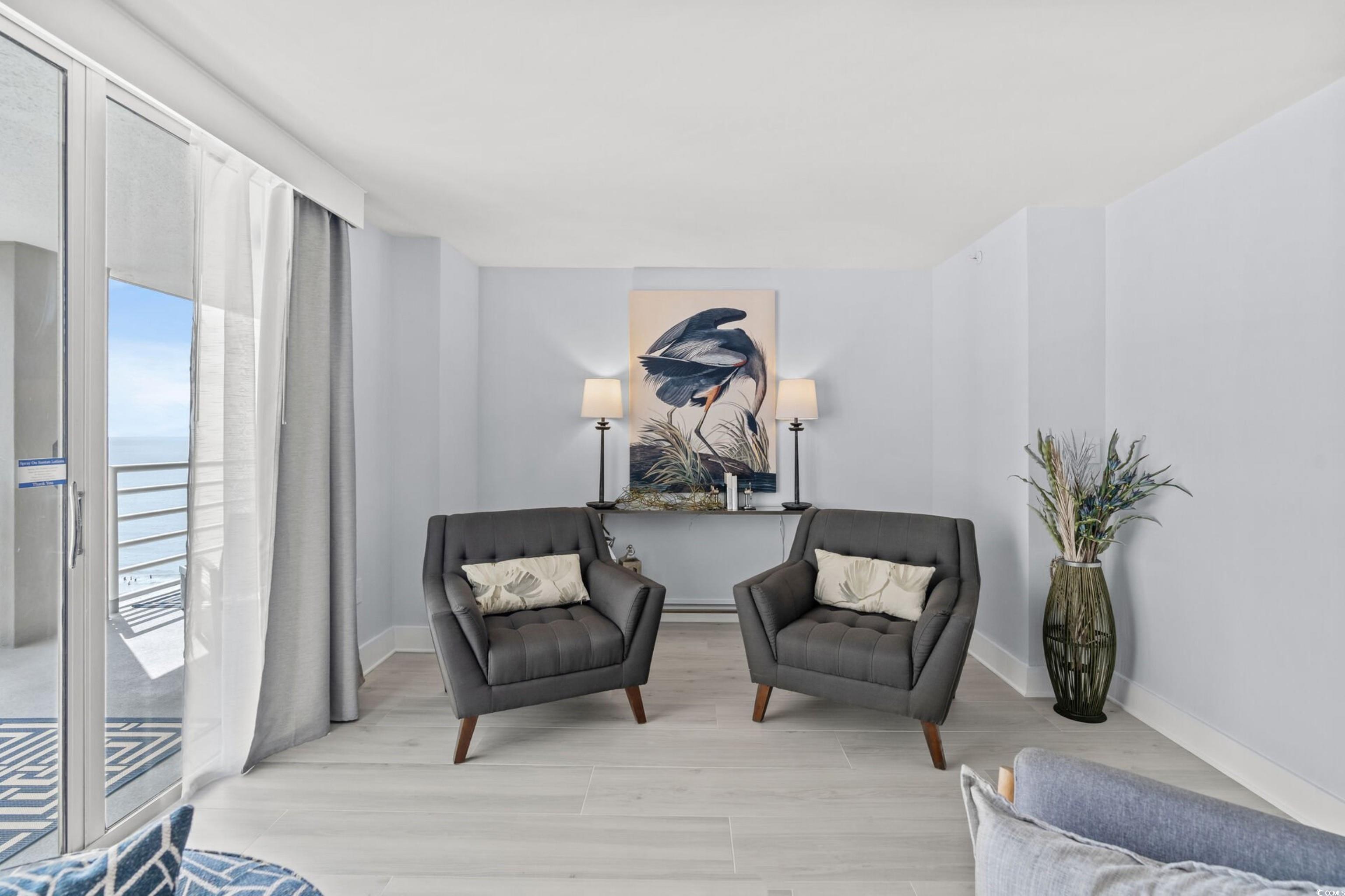 9840 Queensway Blvd. Unit: 1606/1607