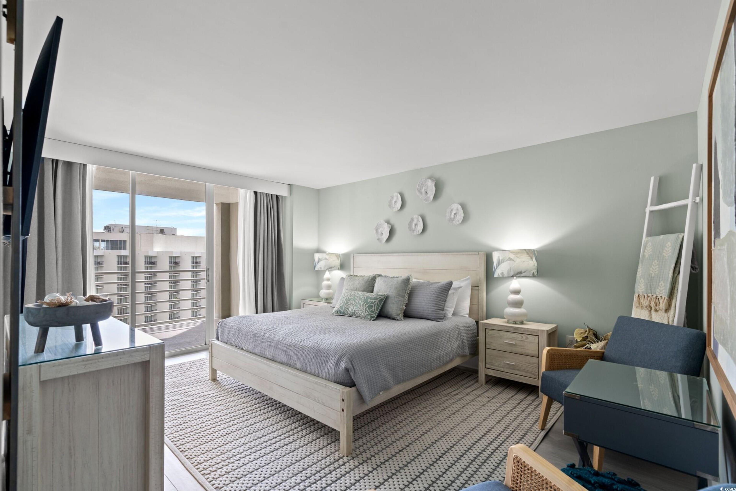 9840 Queensway Blvd. Unit: 1606/1607