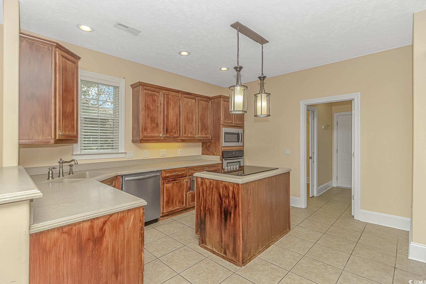 676 Oxbow Dr.