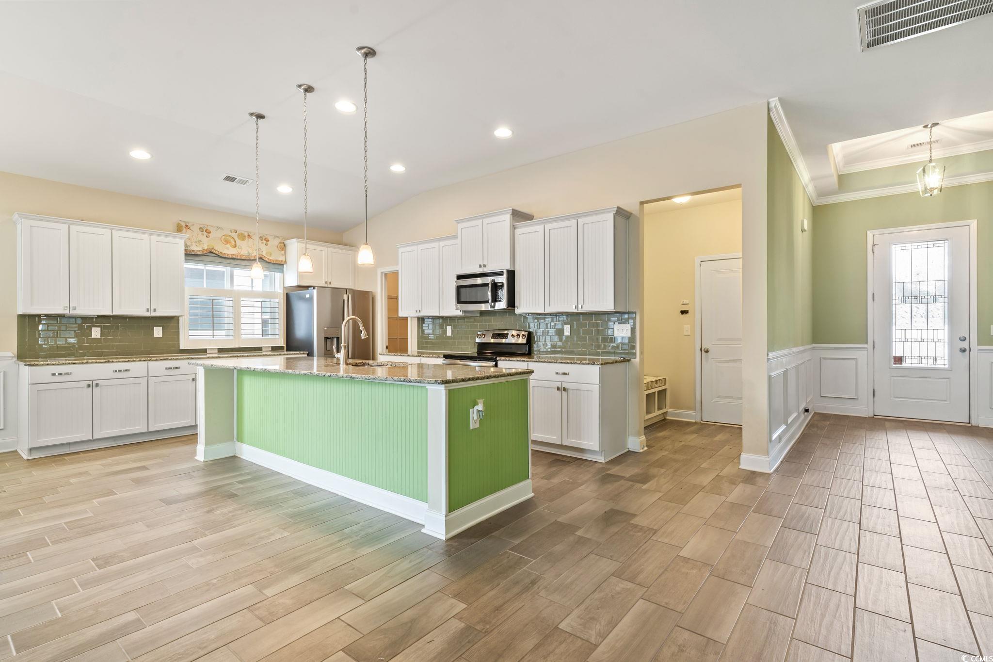 912 Lorenzo Dr.
