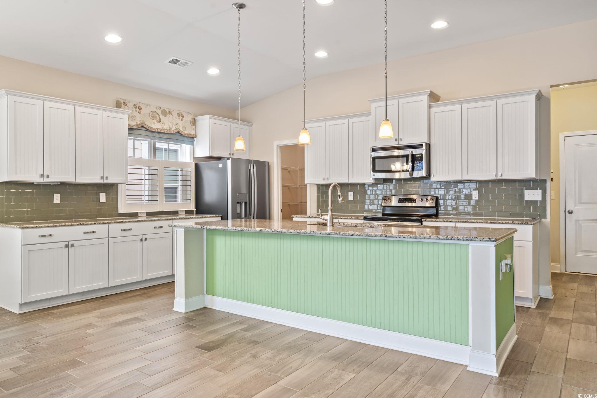 912 Lorenzo Dr.