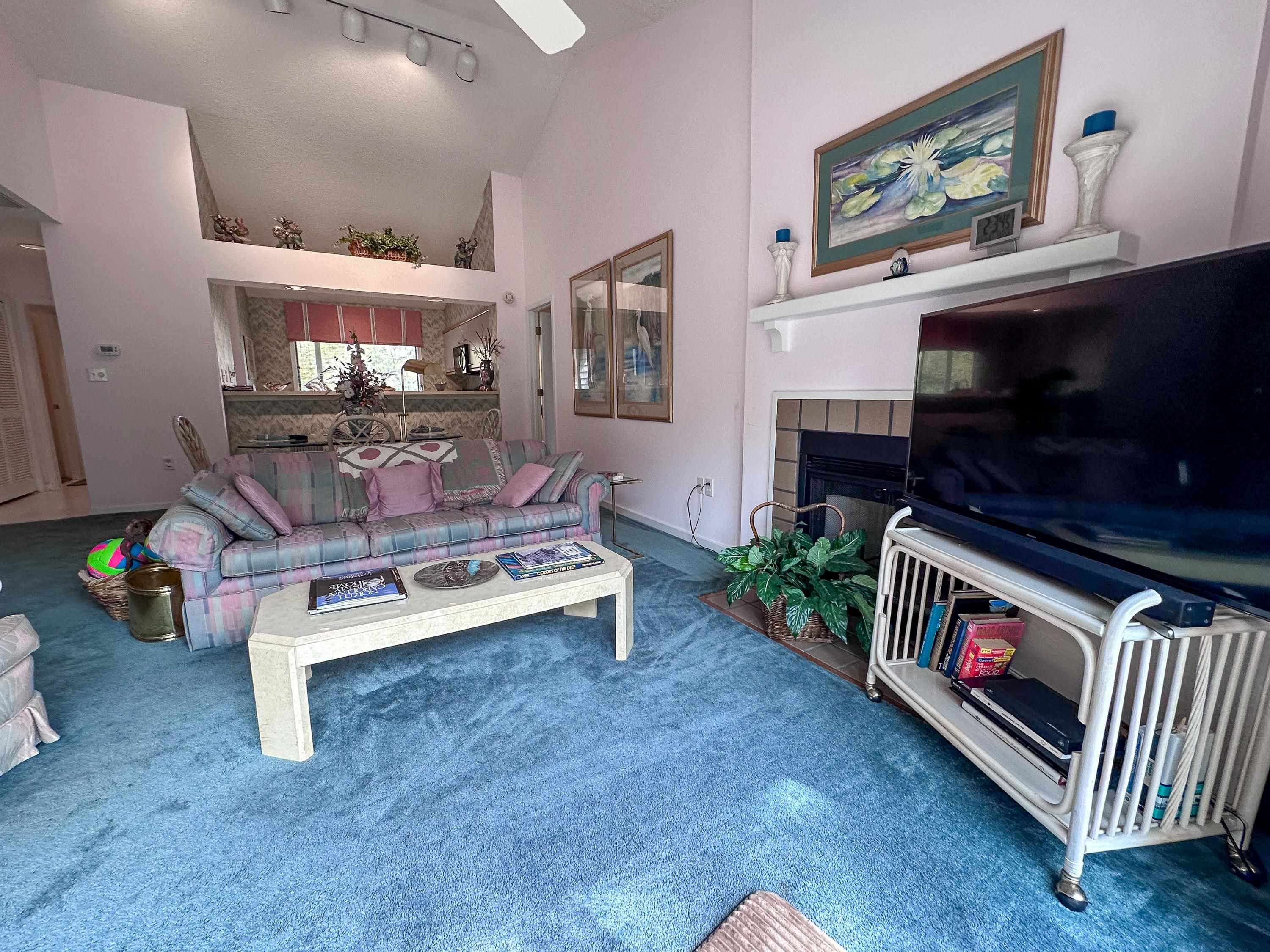 230 Westleton Dr. Unit: 20-D