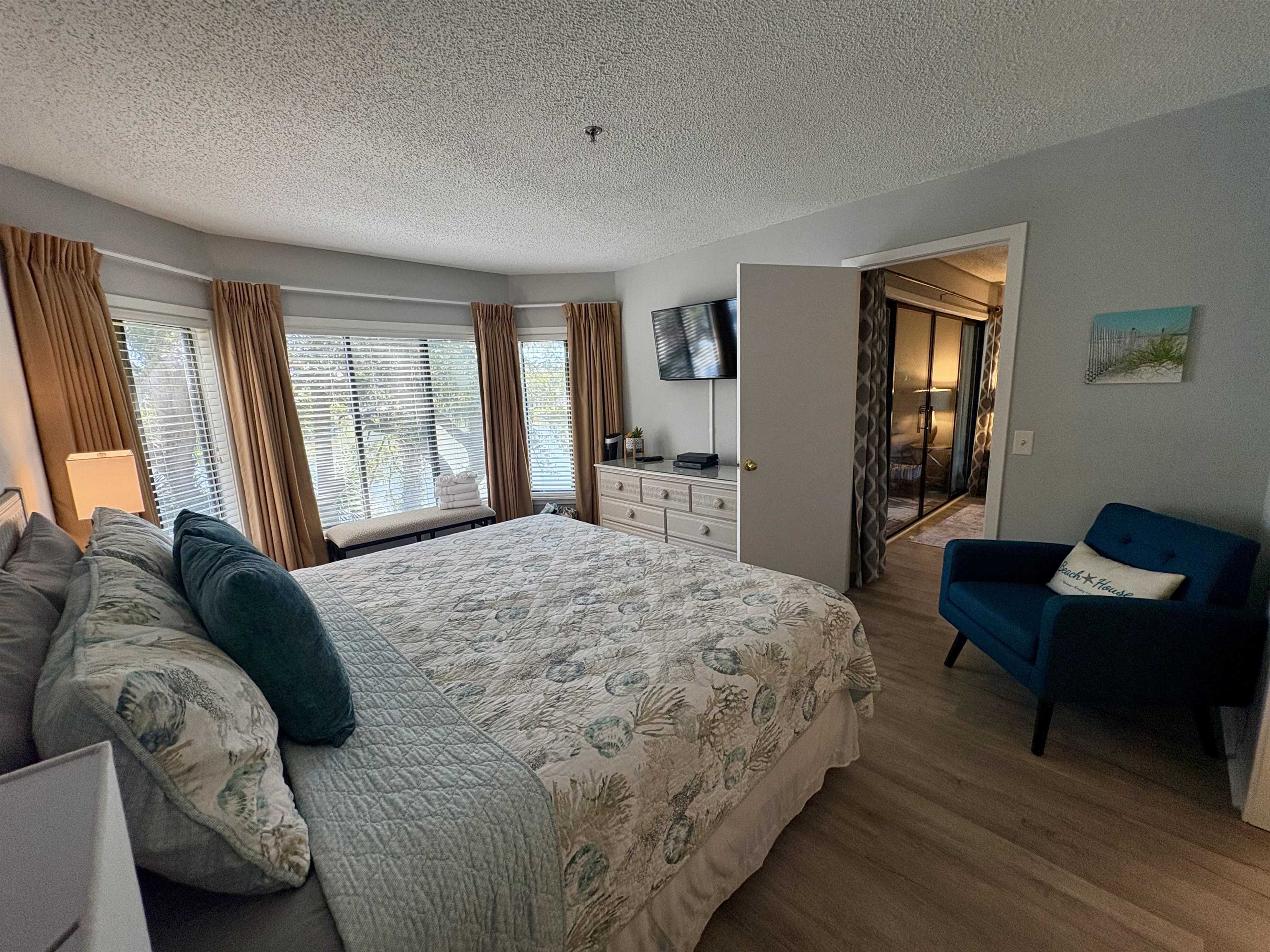 410 Melrose Pl. Unit: 210