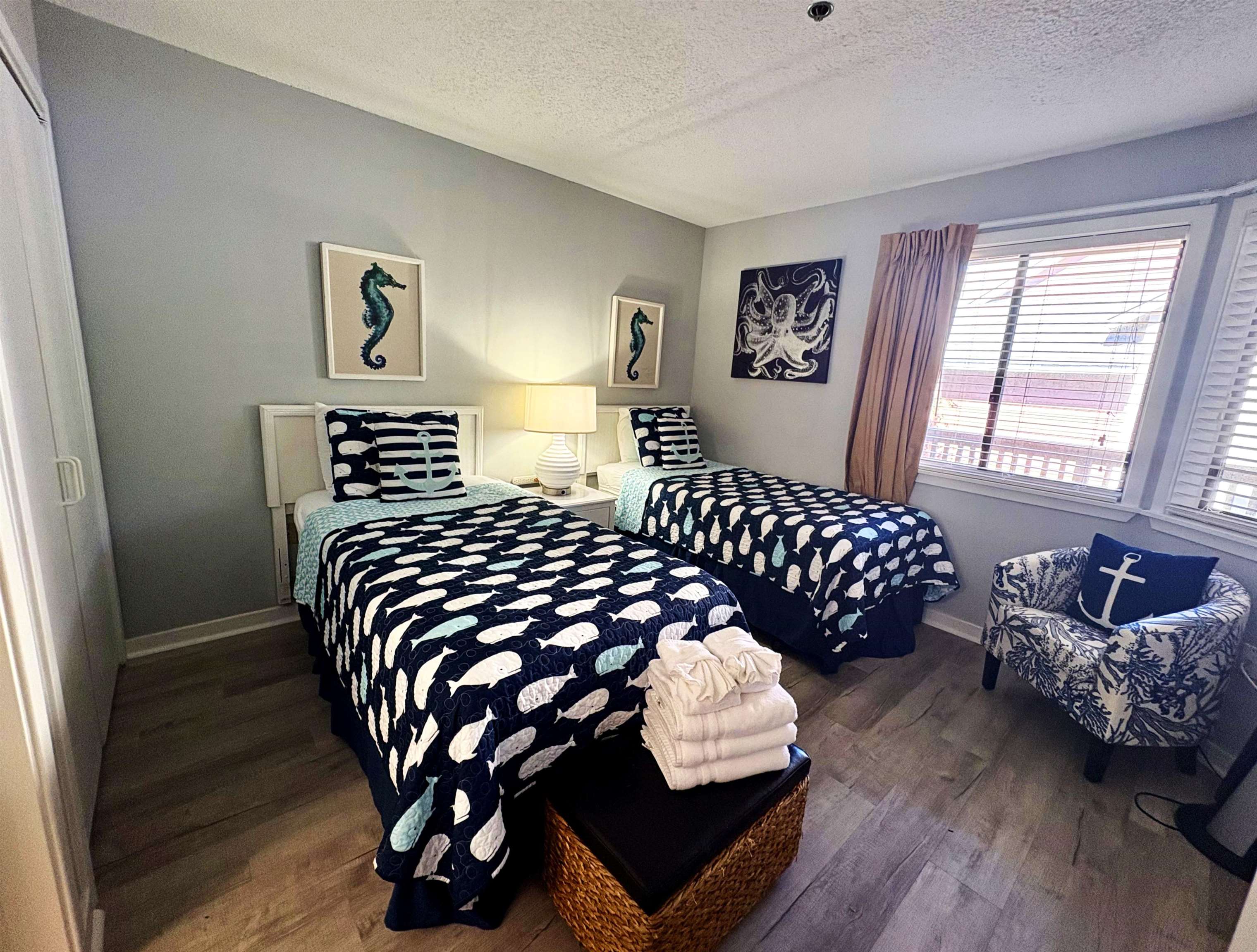 410 Melrose Pl. Unit: 210