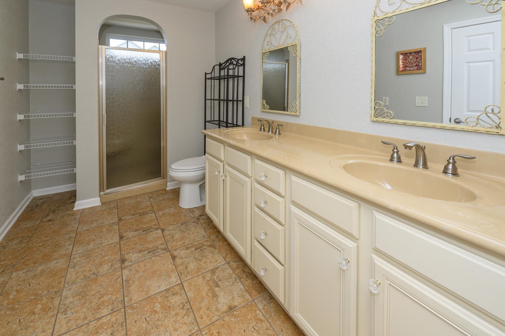195 Sutter Dr.