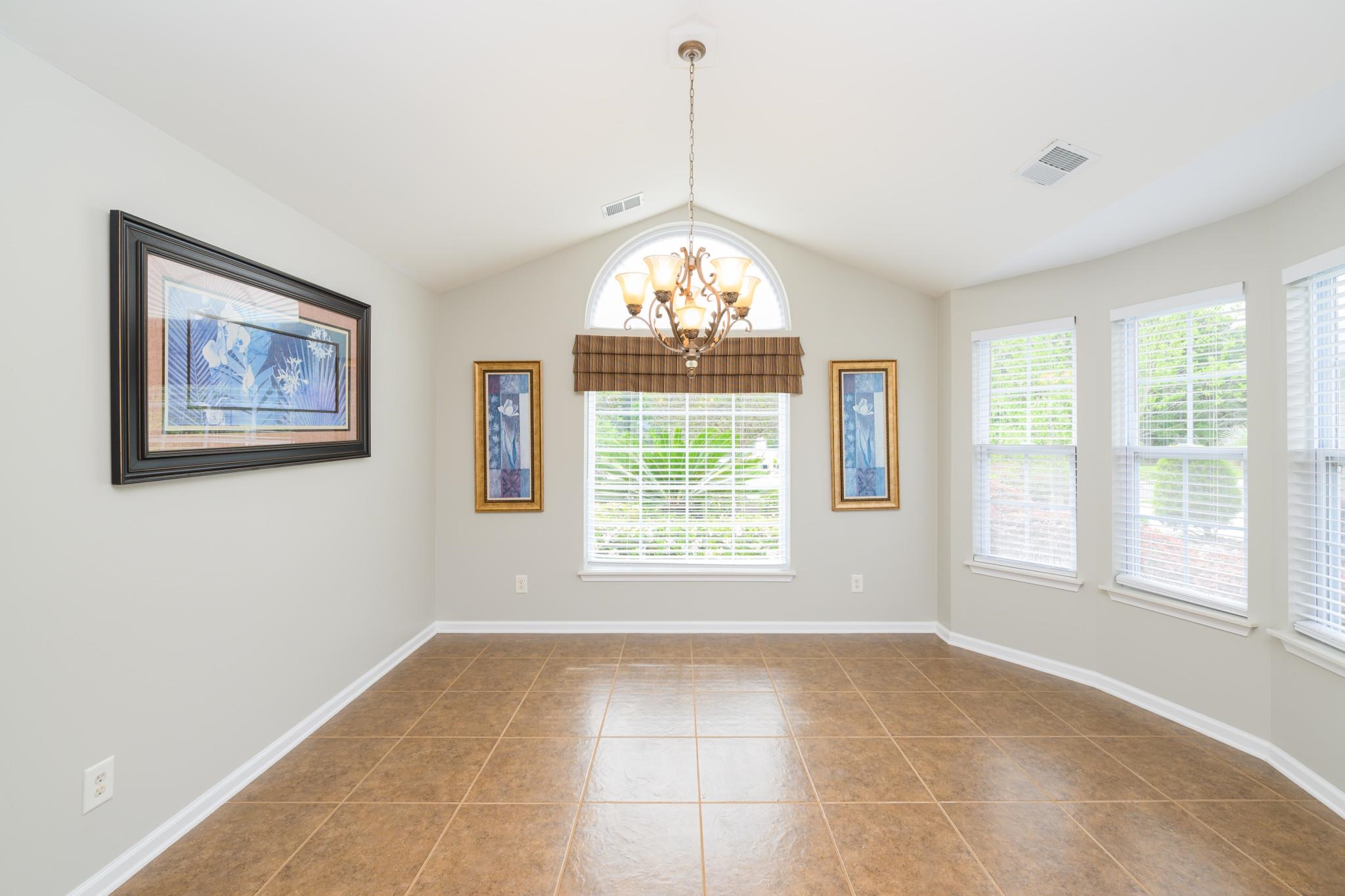 195 Sutter Dr.