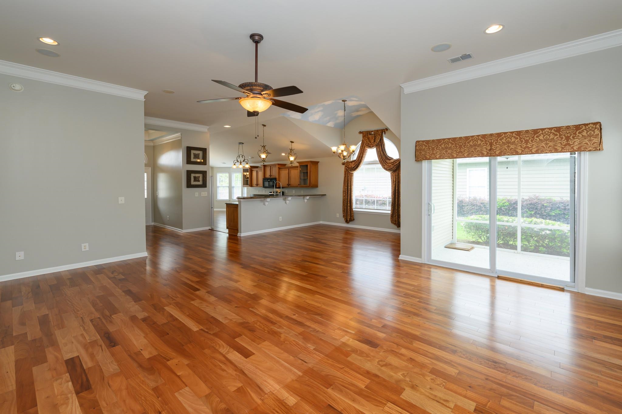 195 Sutter Dr.