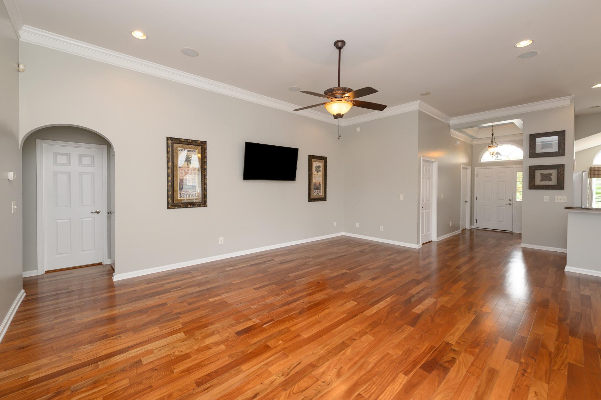 195 Sutter Dr.