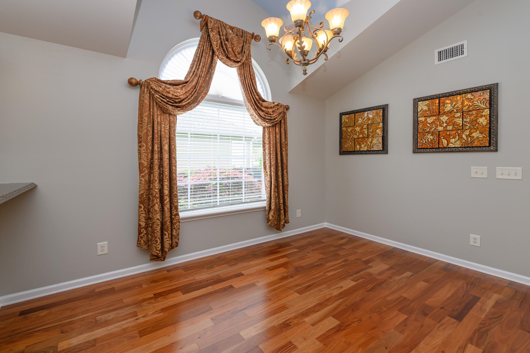 195 Sutter Dr.