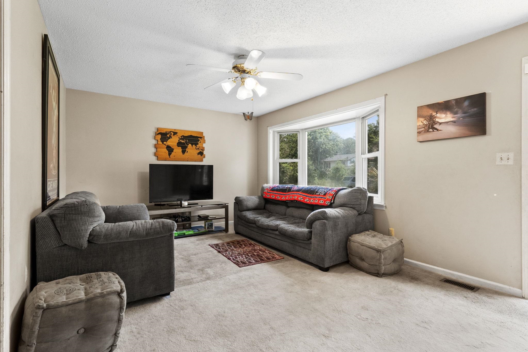 3905 Heron Circle