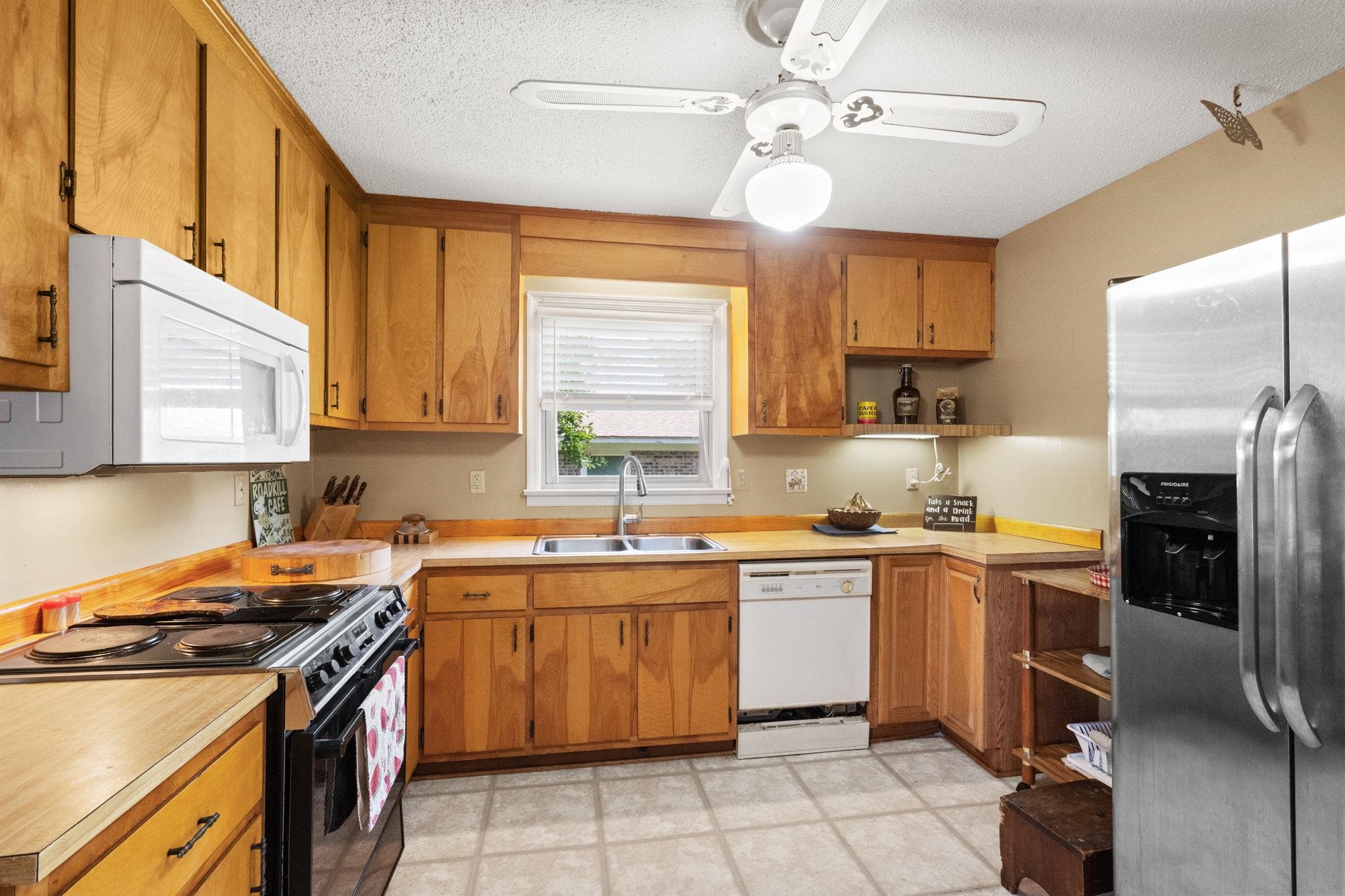 3905 Heron Circle