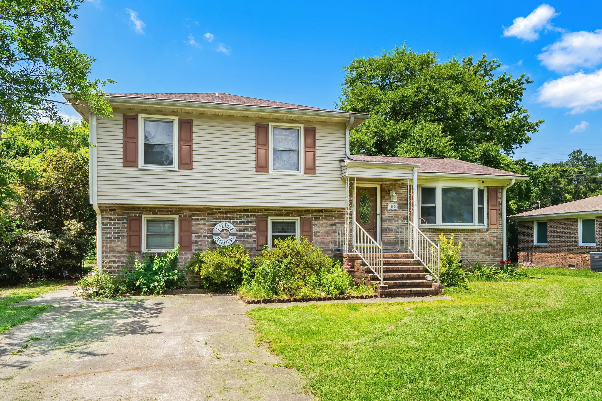 3905 Heron Circle